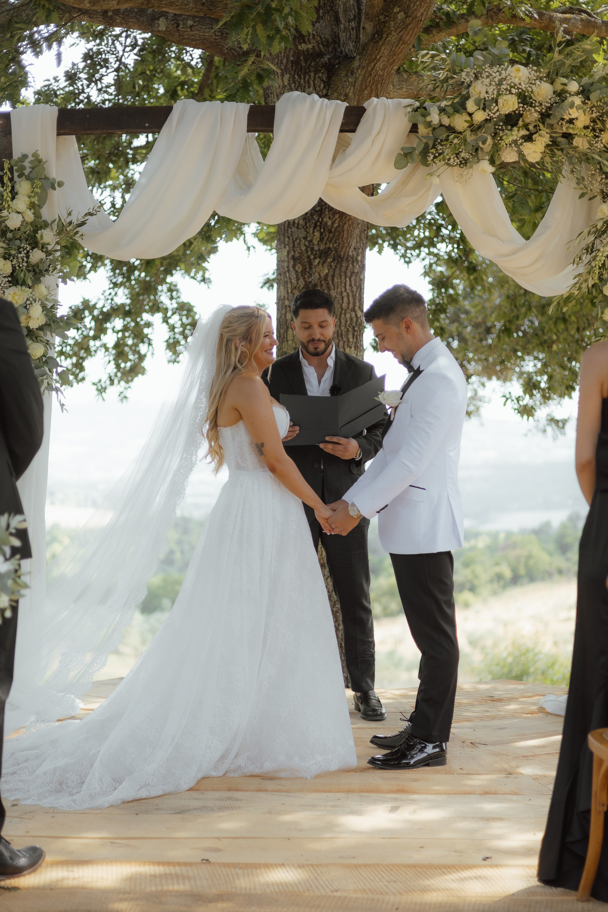 Wedding in Tuscany. Sara Luca Wedding Photographer in Italy and Europe