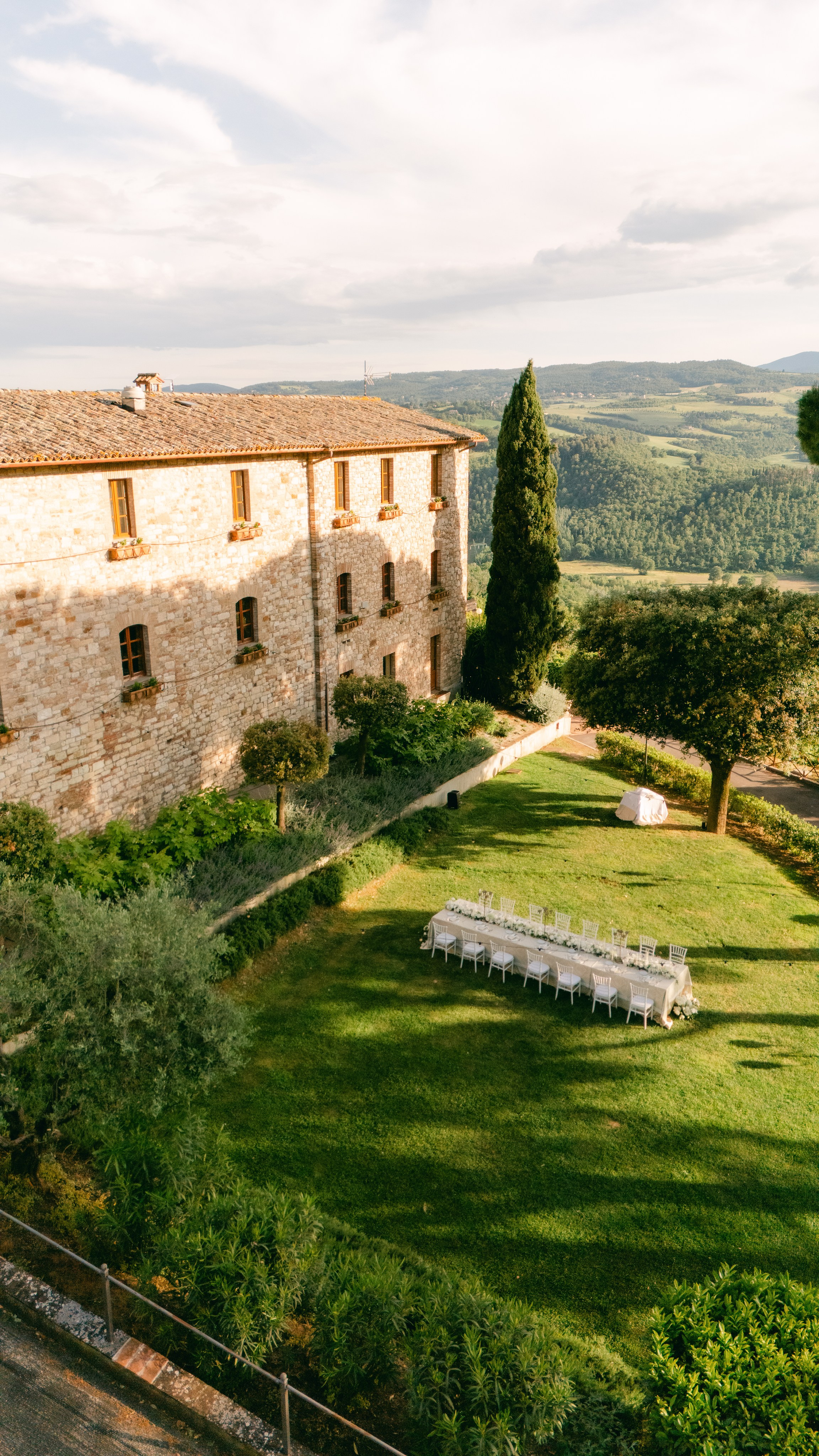 Elisa and John. Sara Luca Wedding Photographer in Italy and Europe