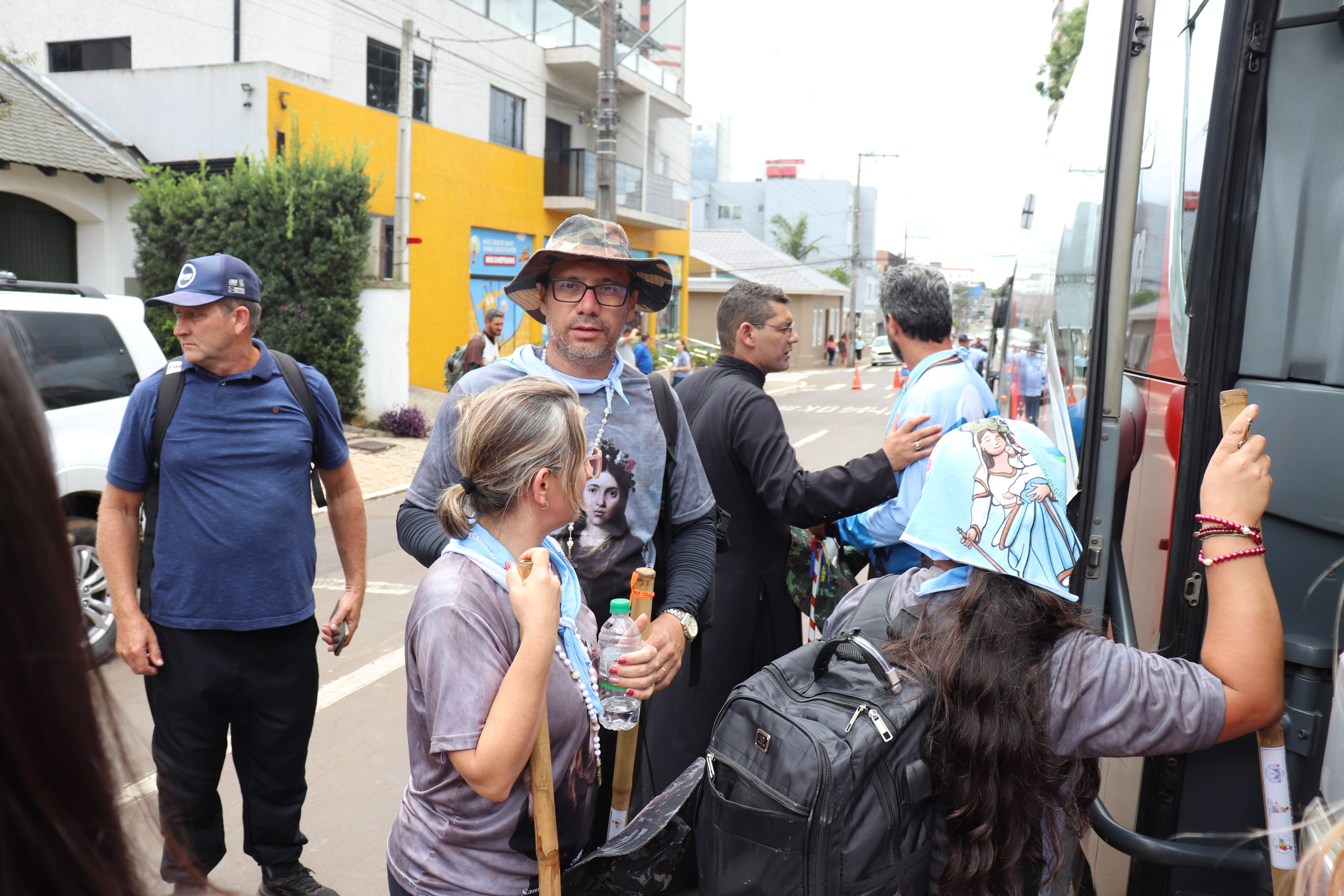 Peregrinação Nossa Senhora de Belém. Handa Produções
