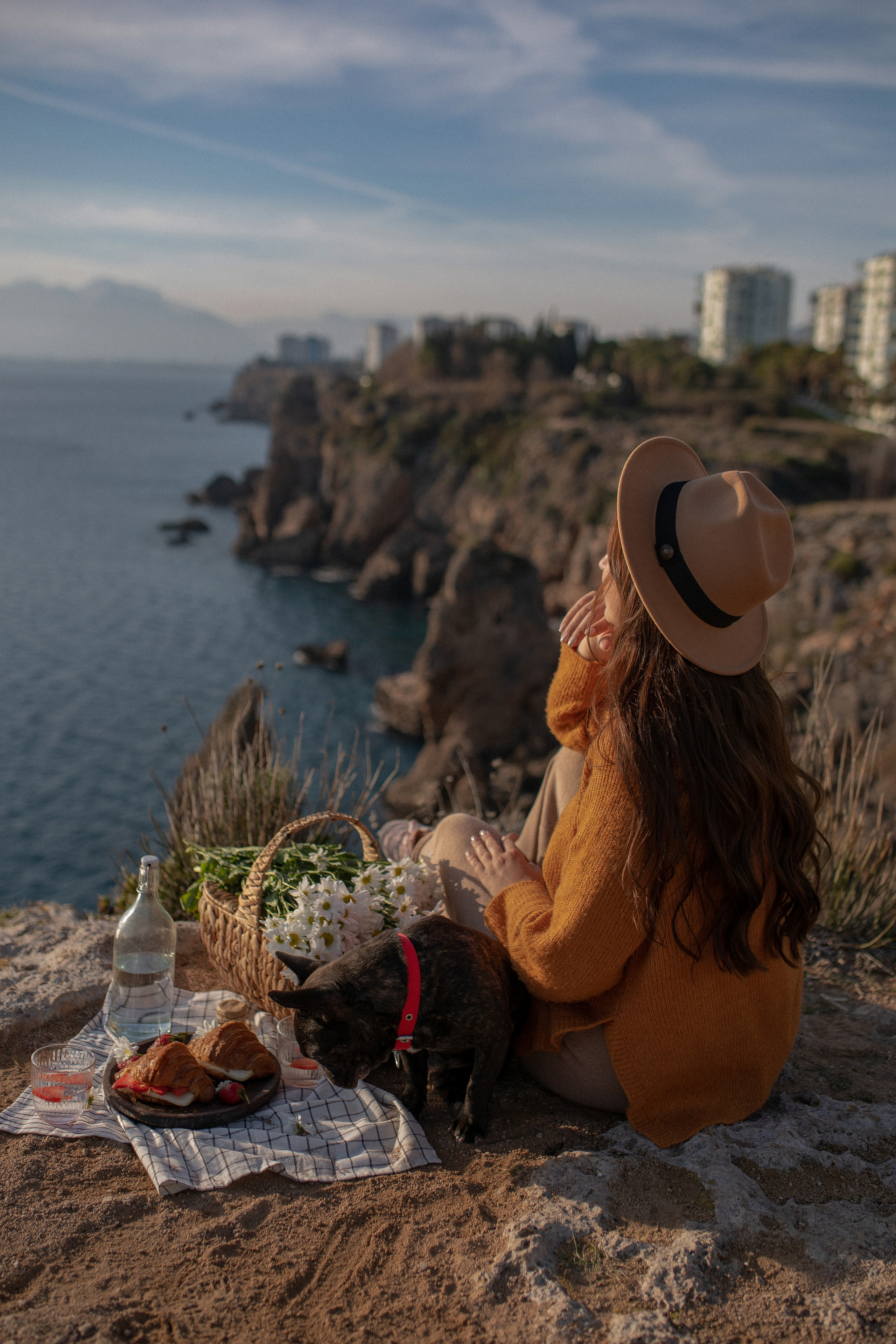 Пикник на скалах (Лара). Фотограф в Турции | Алания, Сиде, Белек, Анталия, Кемер)