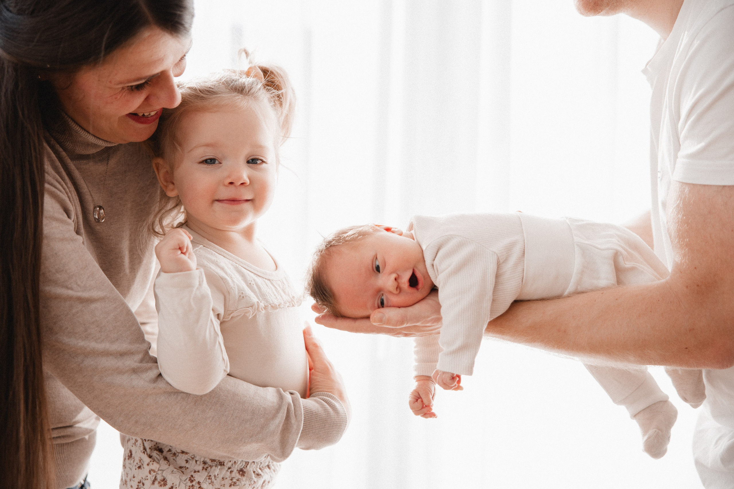 Neugeborenenfotos Zuhause. Hochzeitsfotografie |Hochzeitsfotograf Bochum | Hochzeitsfotograf Dortmund | Hochzeitsfotograf Essen | Hochzeitsfotograf Ruhrgebiet