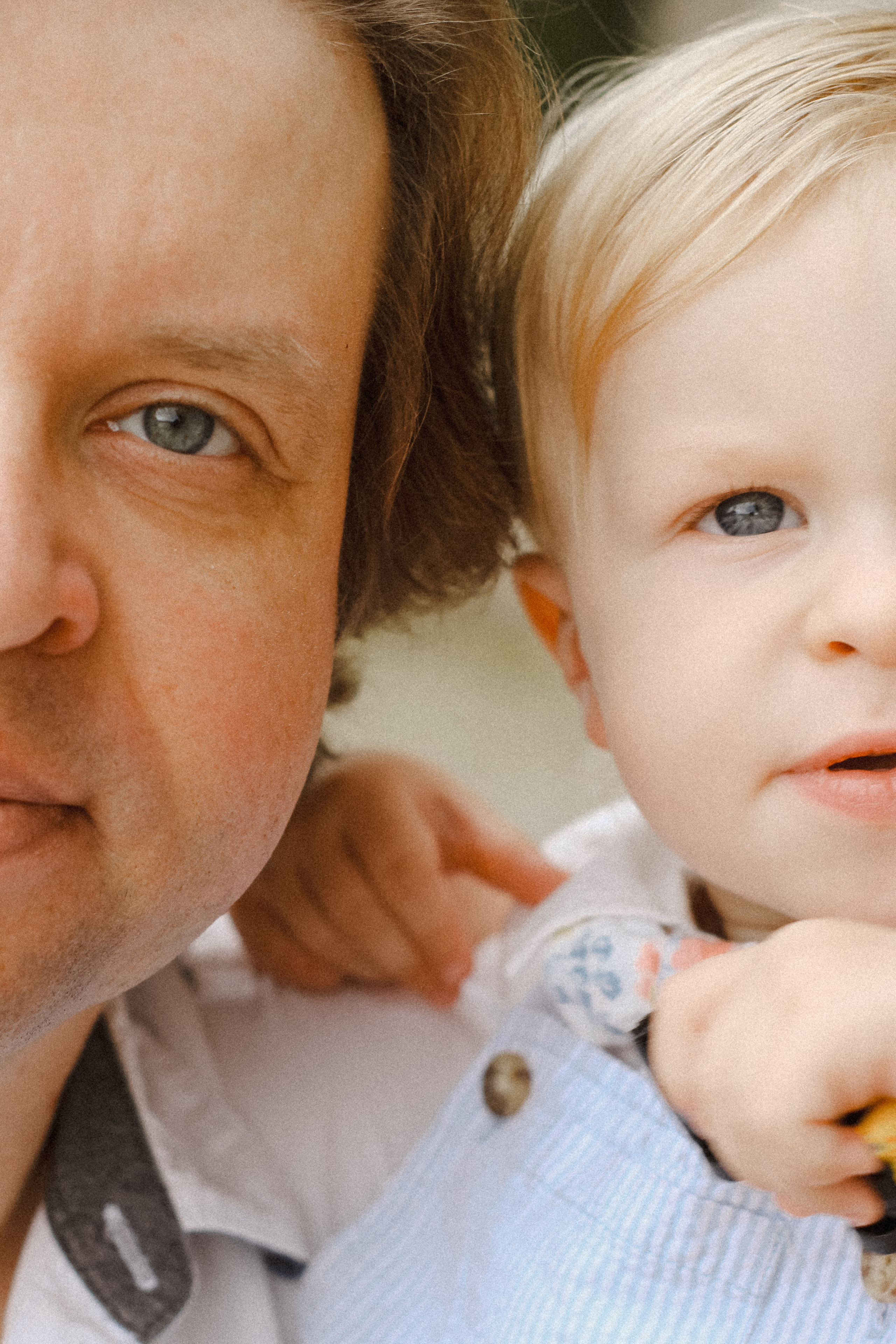 Family photo shooting in Paris. Фотограф в Париже