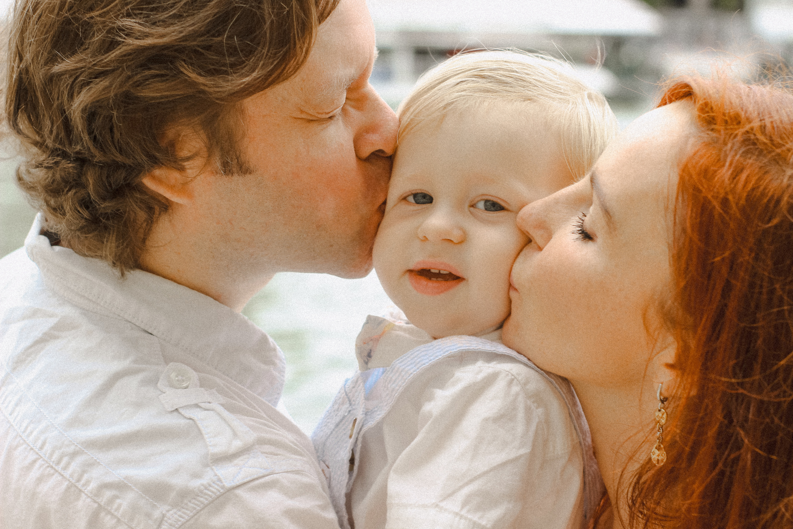 Family photo shooting in Paris. Фотограф в Париже
