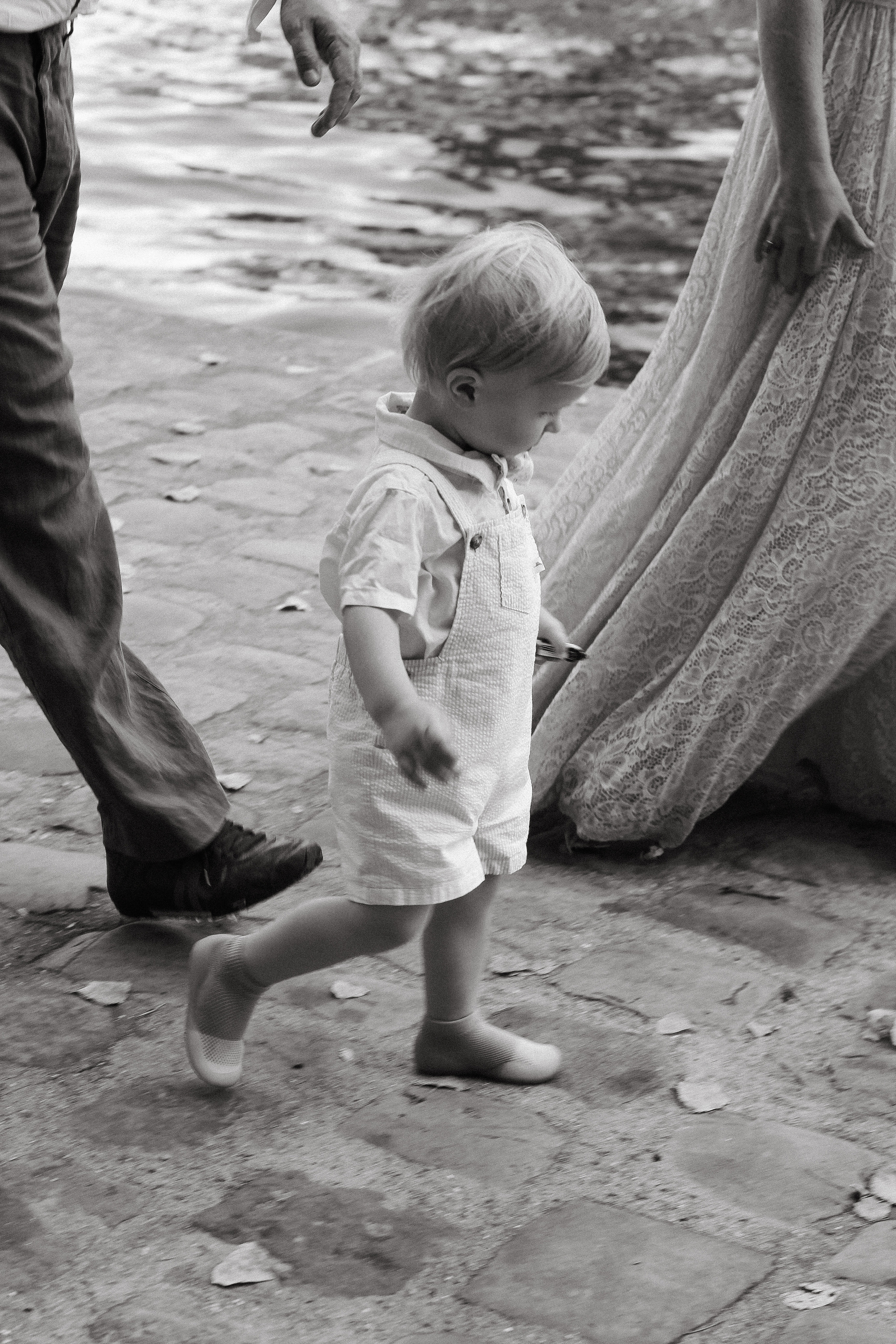 Family photo shooting in Paris. Фотограф в Париже