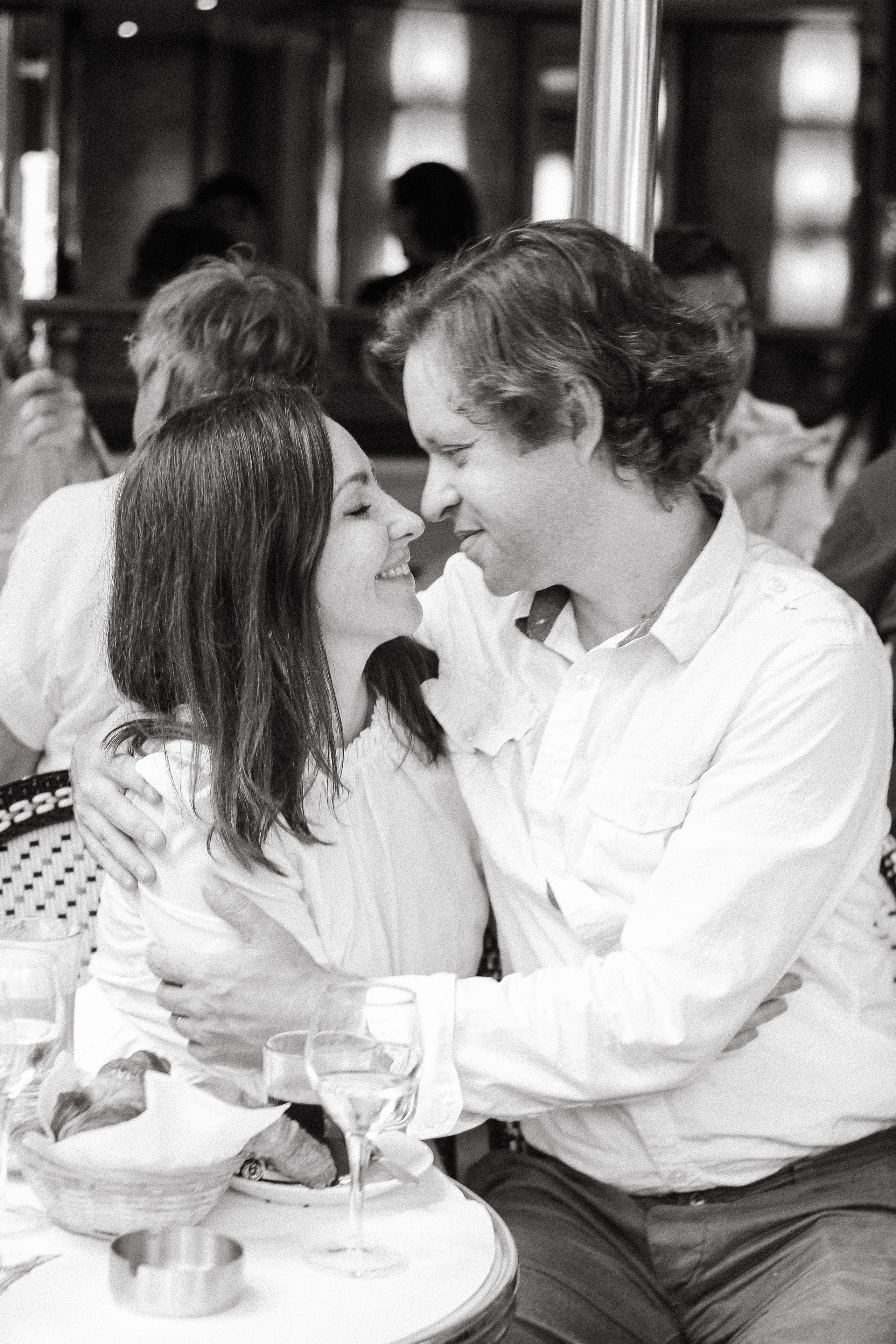 Family photo shooting in Paris. Фотограф в Париже