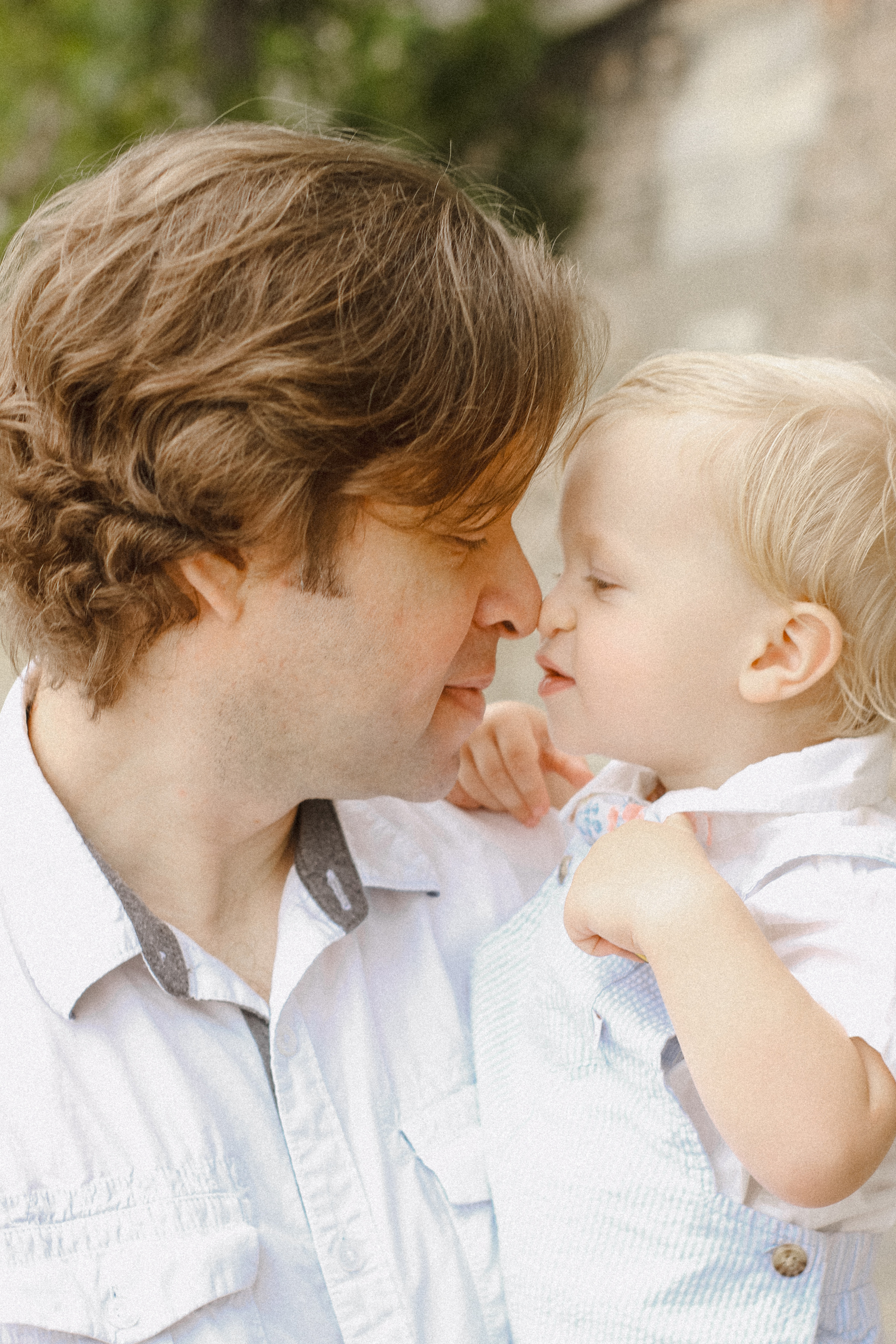 Family photo shooting in Paris. Фотограф в Париже