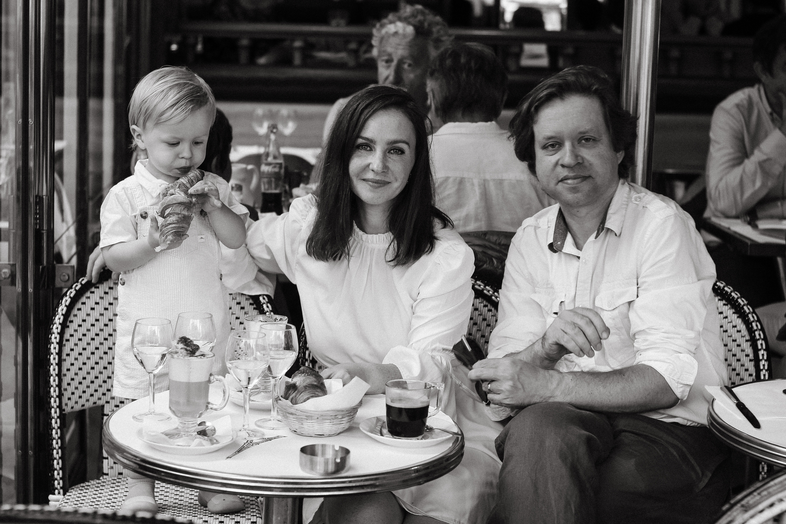 Family photo shooting in Paris. Фотограф в Париже