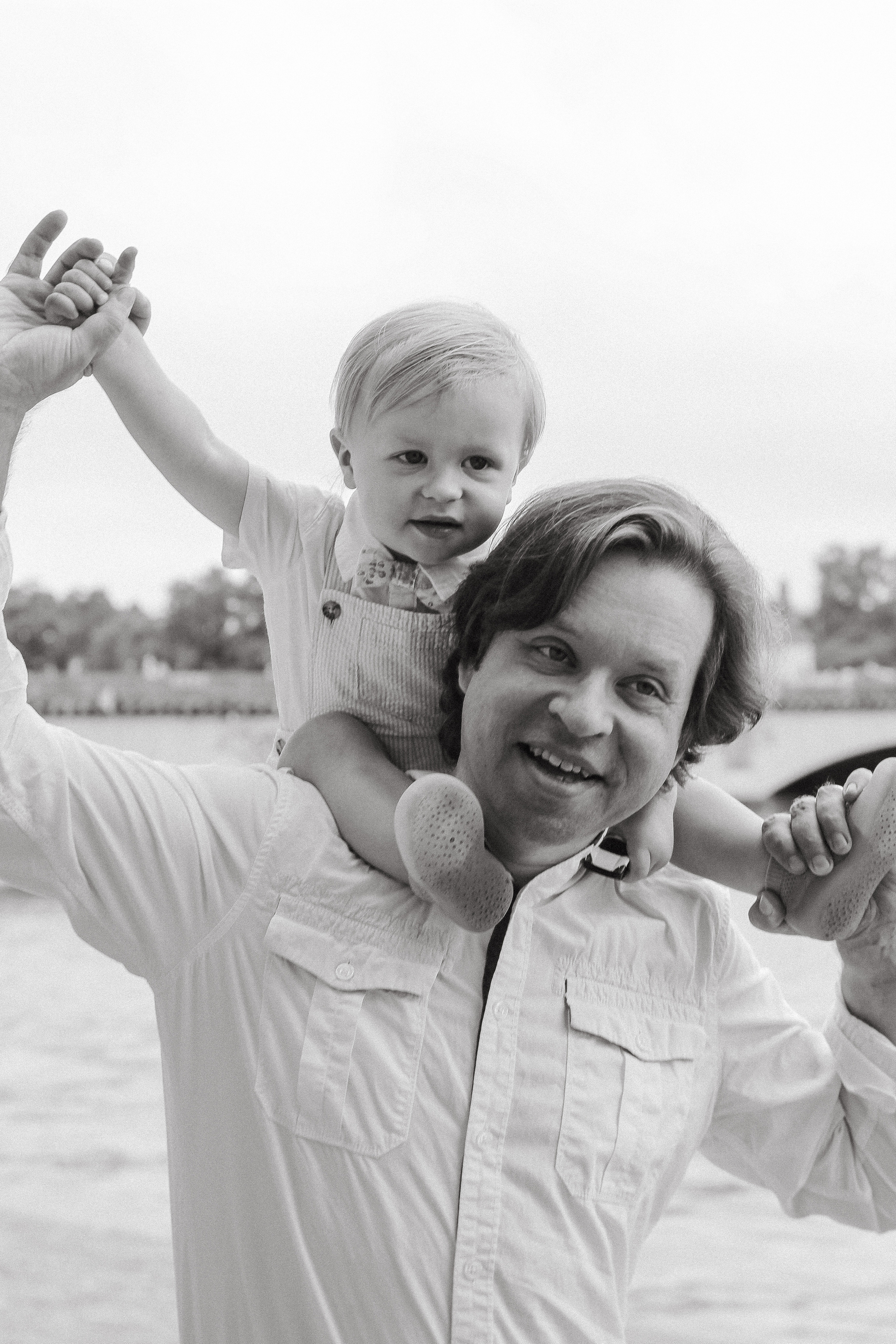 Family photo shooting in Paris. Фотограф в Париже