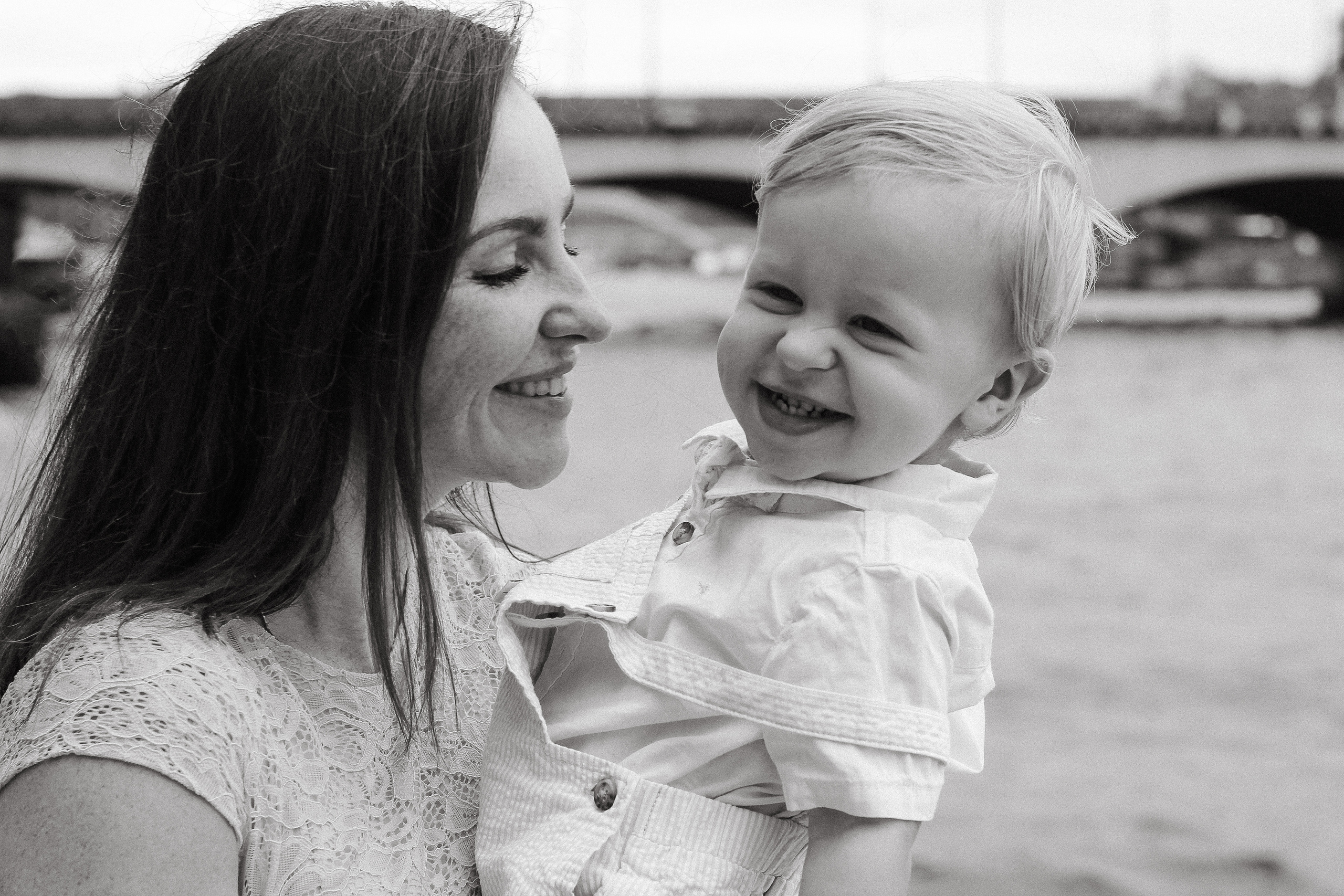 Family photo shooting in Paris. Фотограф в Париже