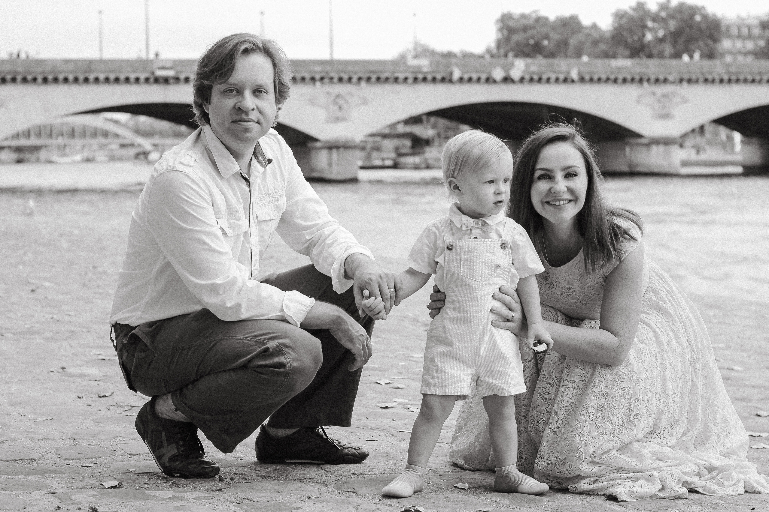Family photo shooting in Paris. Фотограф в Париже