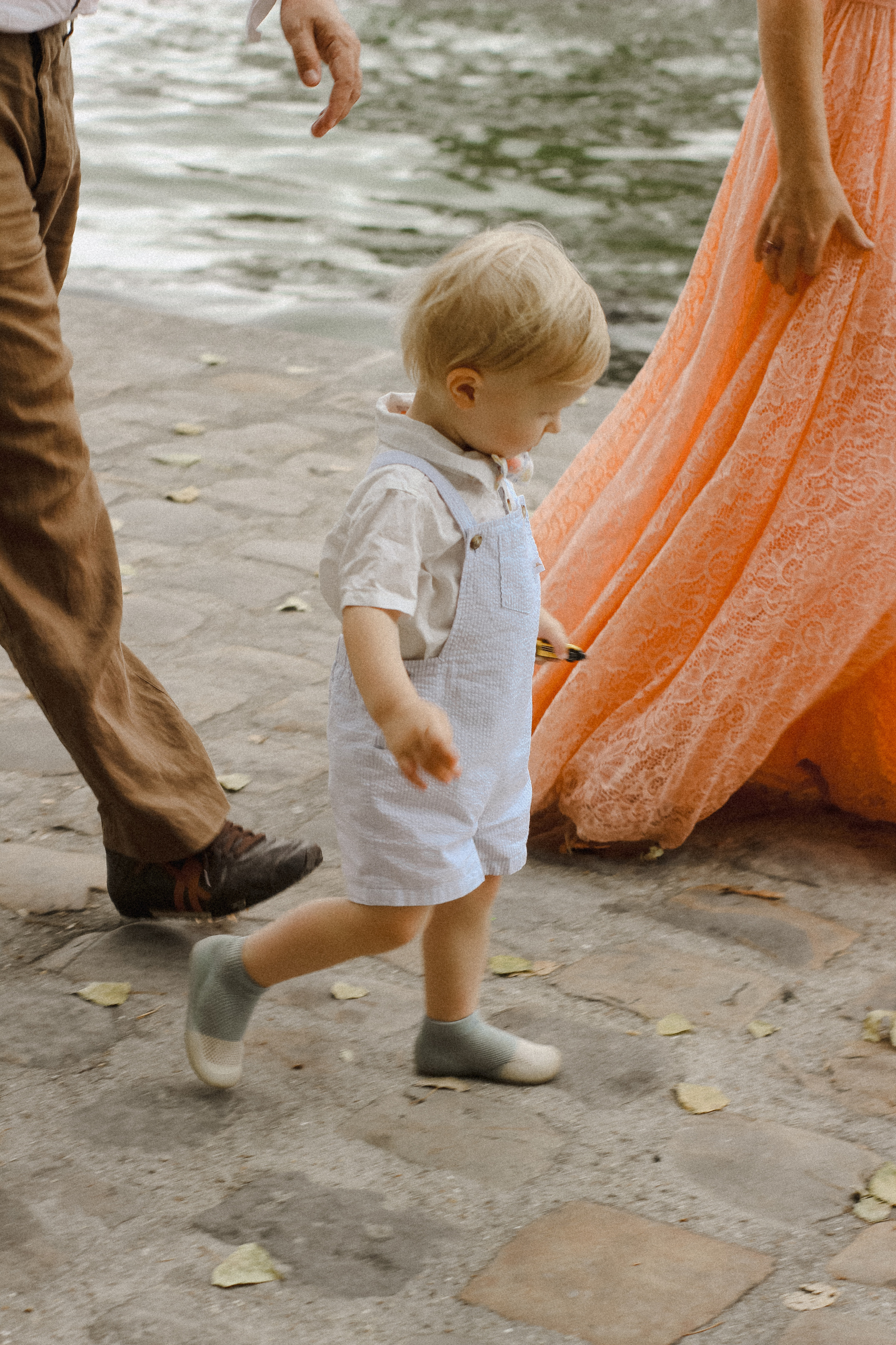 Family photo shooting in Paris. Фотограф в Париже