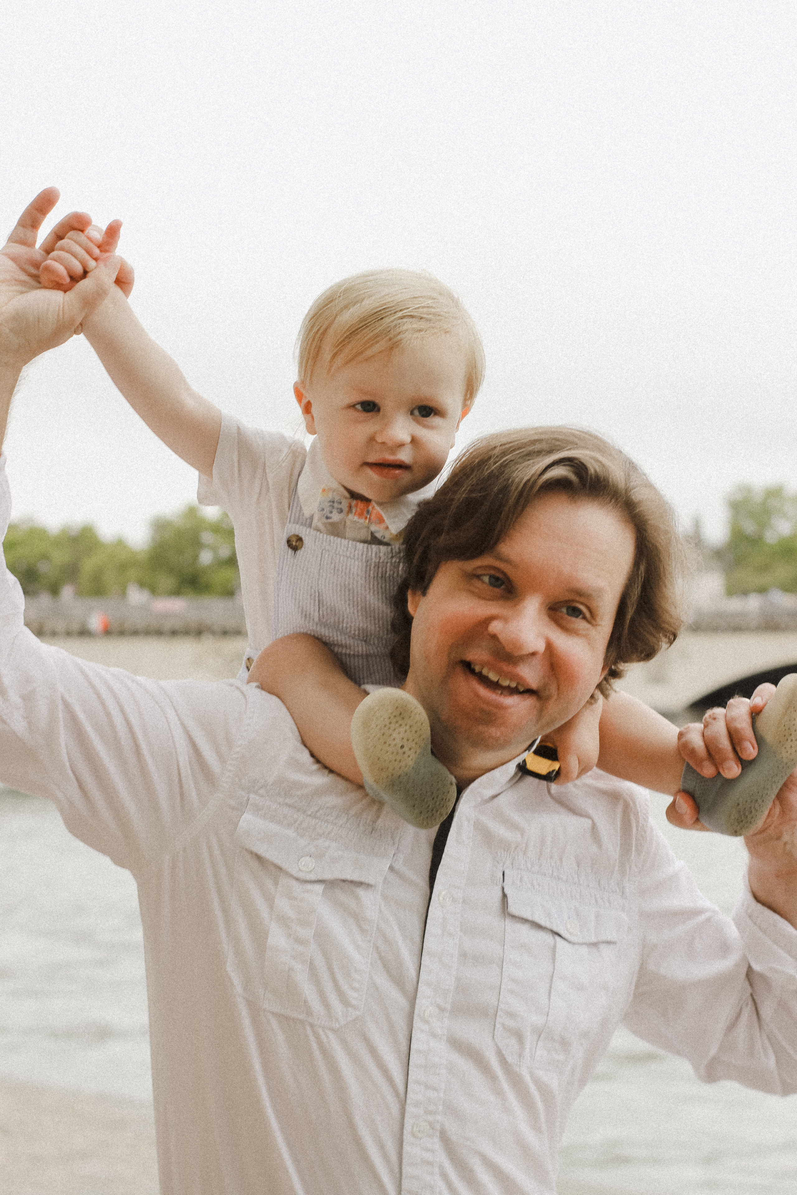 Family photo shooting in Paris. Фотограф в Париже