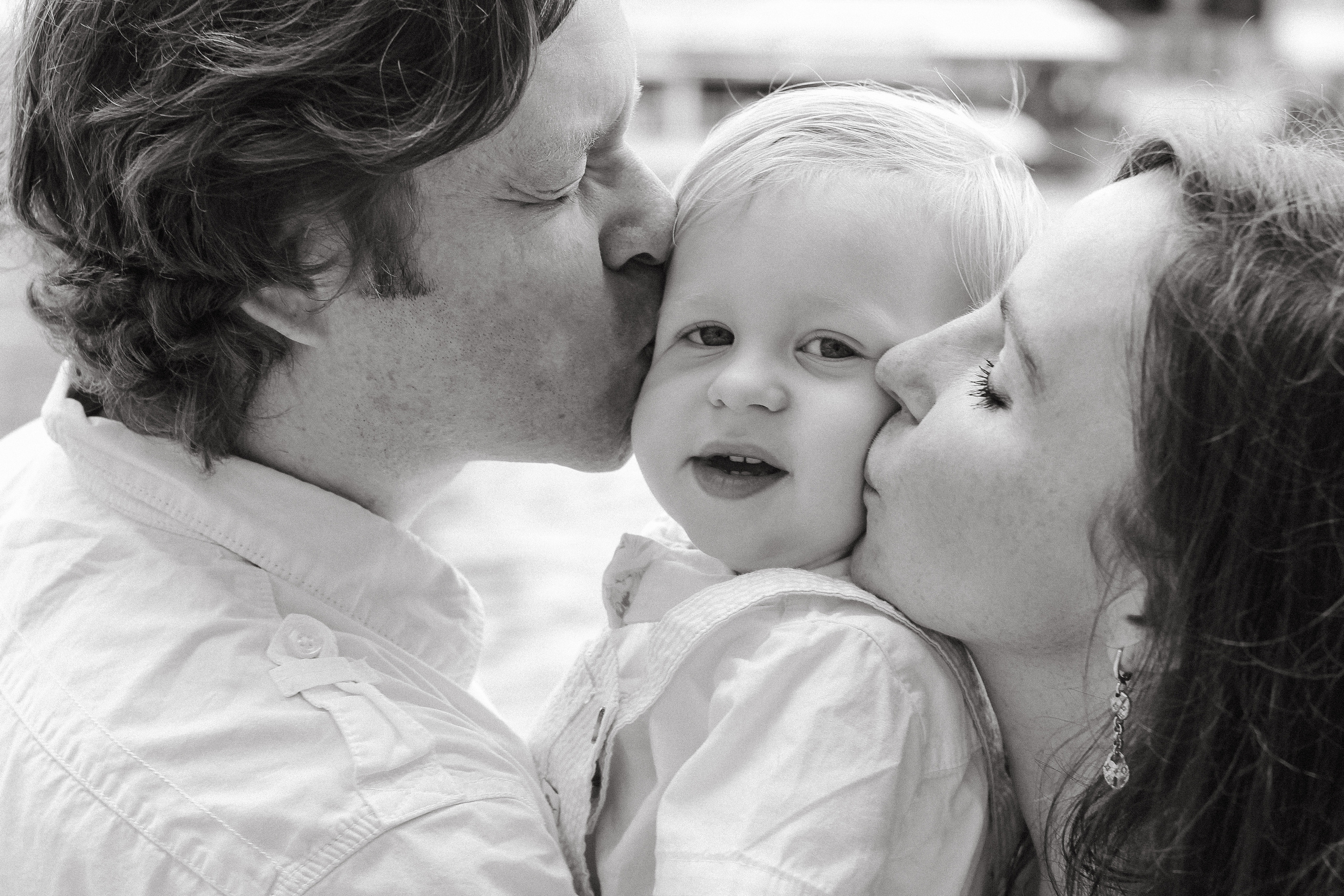 Family photo shooting in Paris. Фотограф в Париже