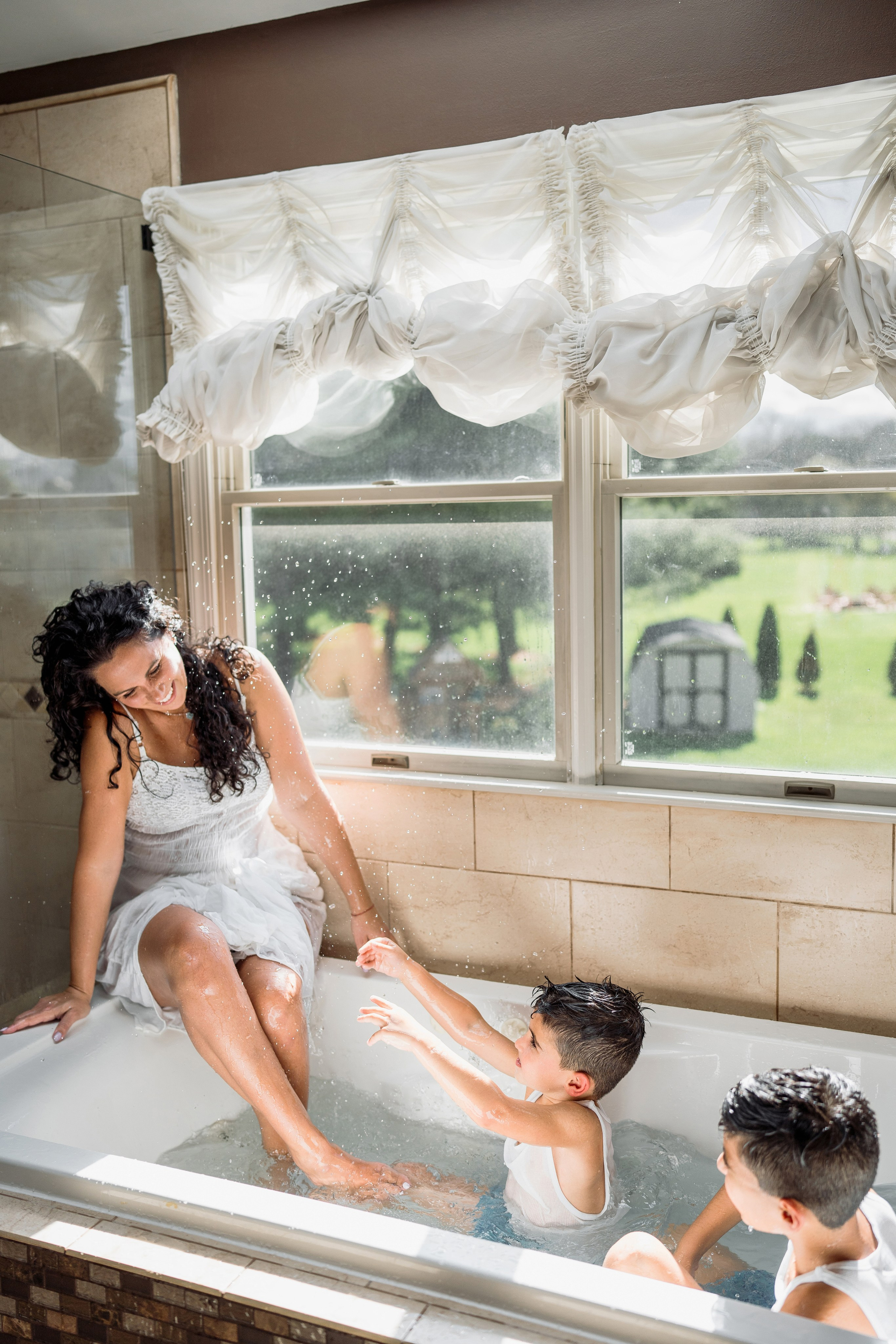 Indoor Family Photography – Warm & Relaxed Atmosphere. Alisa Tant — Family and newborn photographer Bucks County, Montgomery county, Philadelphia, NJ