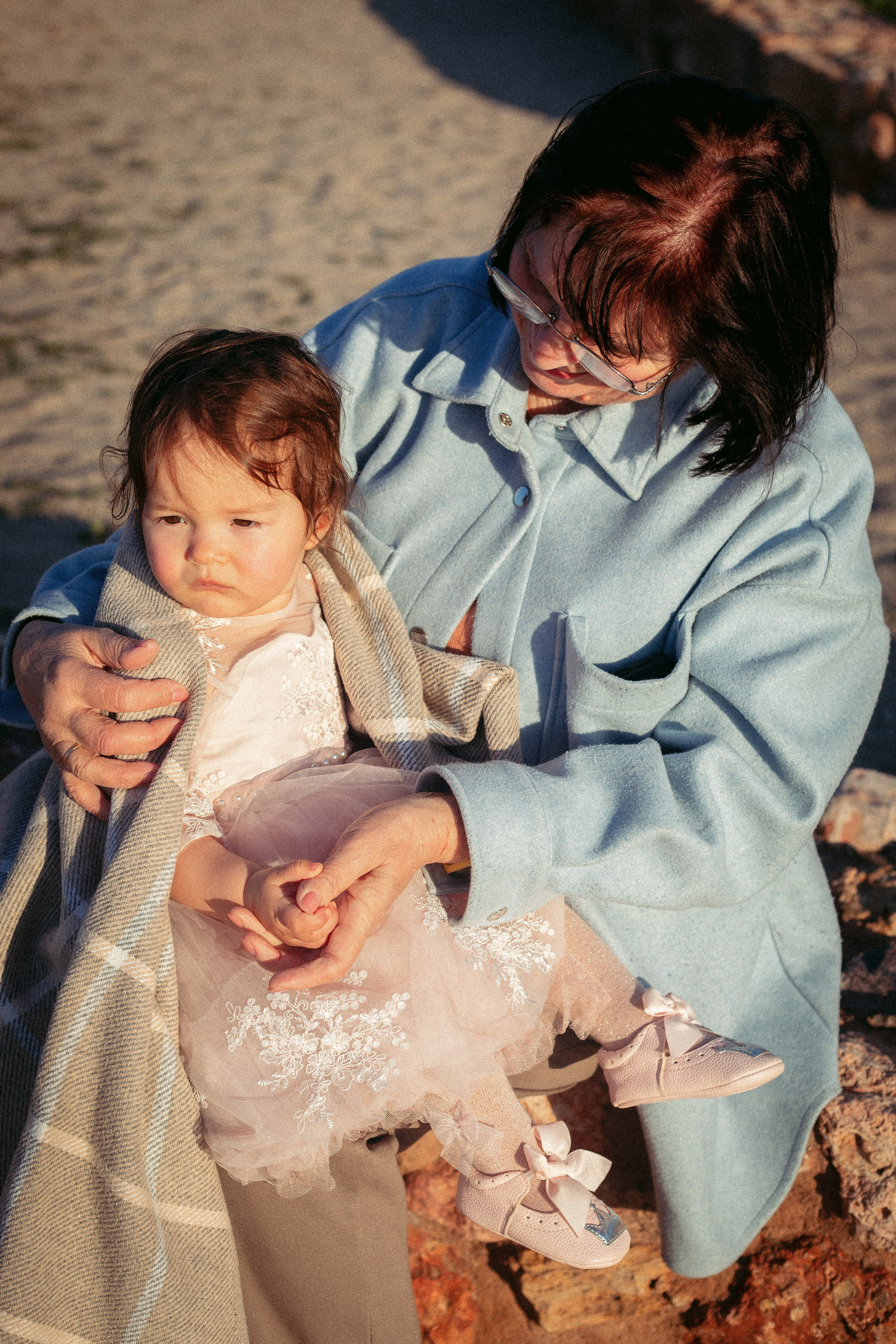 Little Beach Celebration. Family Photographer in Greece