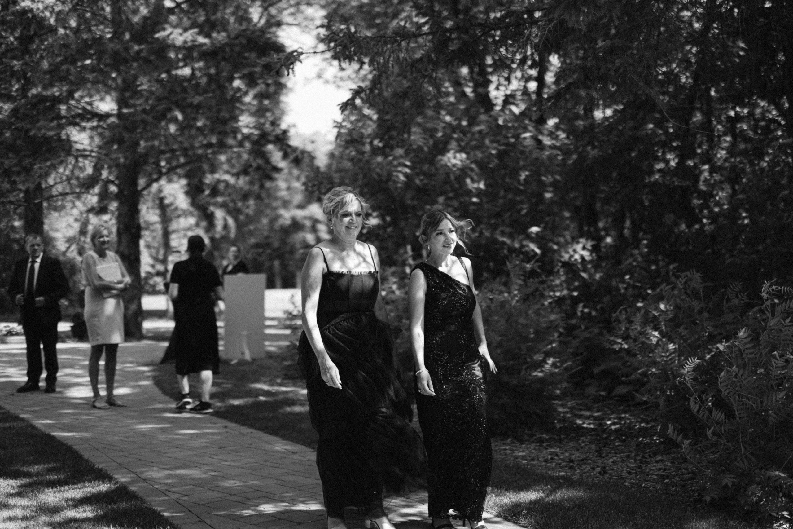 Viktoriya & Brody. Wedding Photographer in Winnipeg — Cinematic & Timeless by Vitiuk Photography