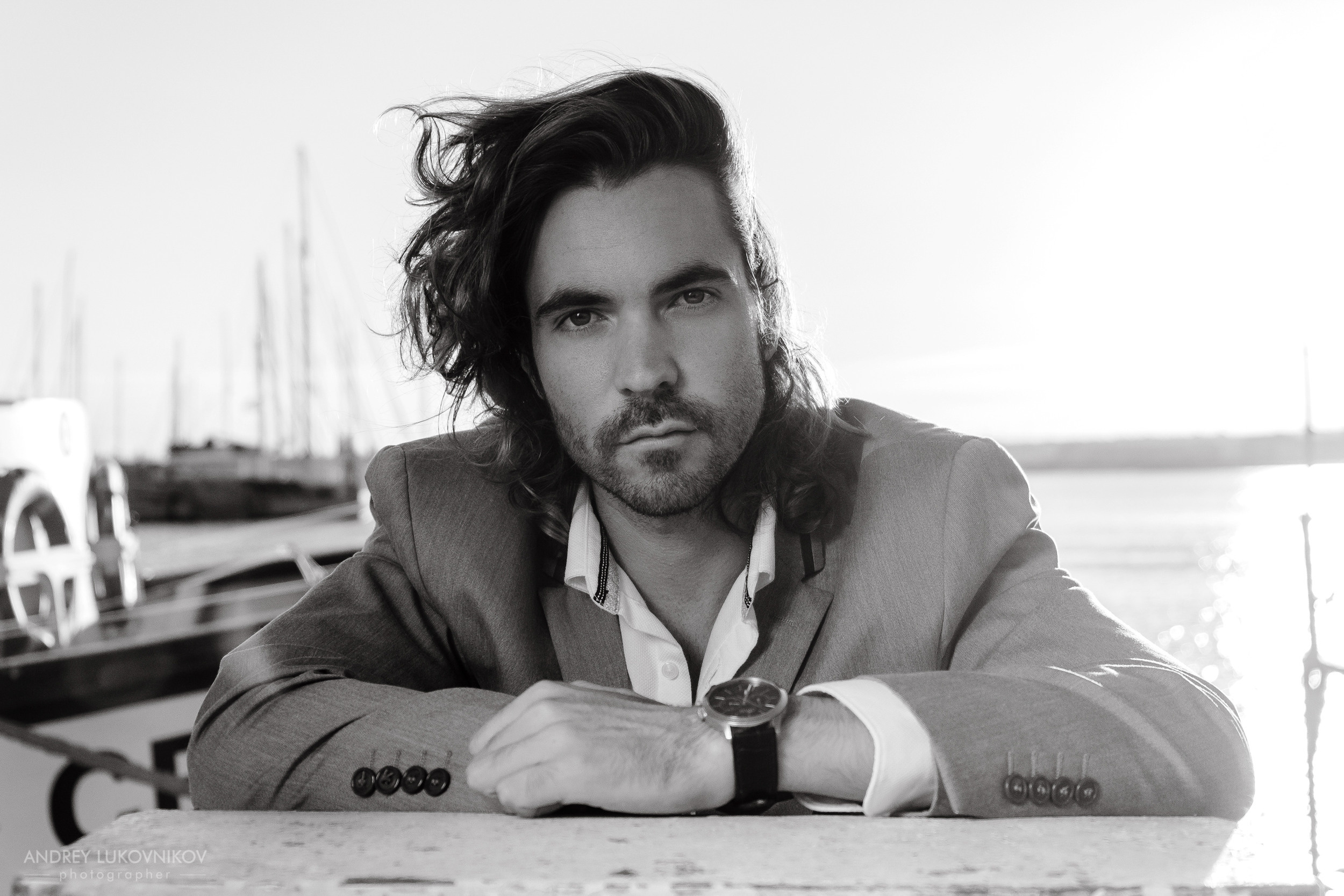 Мужская фотосессия в порту