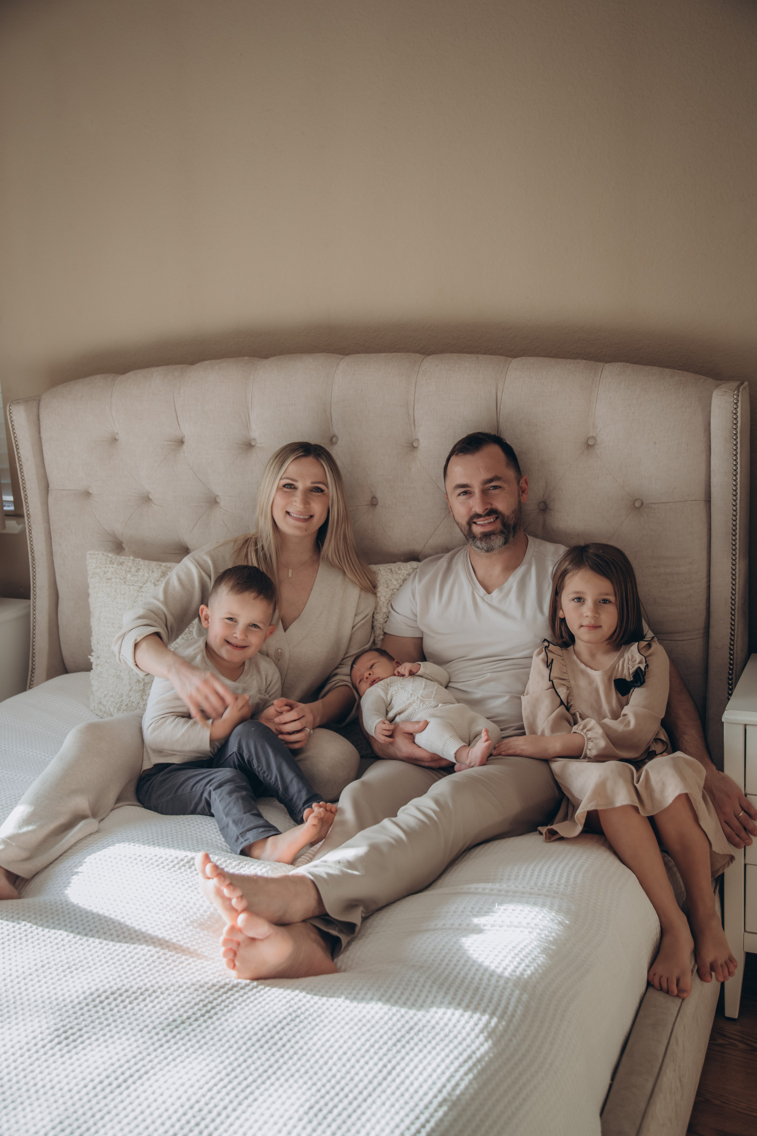 Newborn and family. Family and children’s lifestyle photographer Elena Tumanova