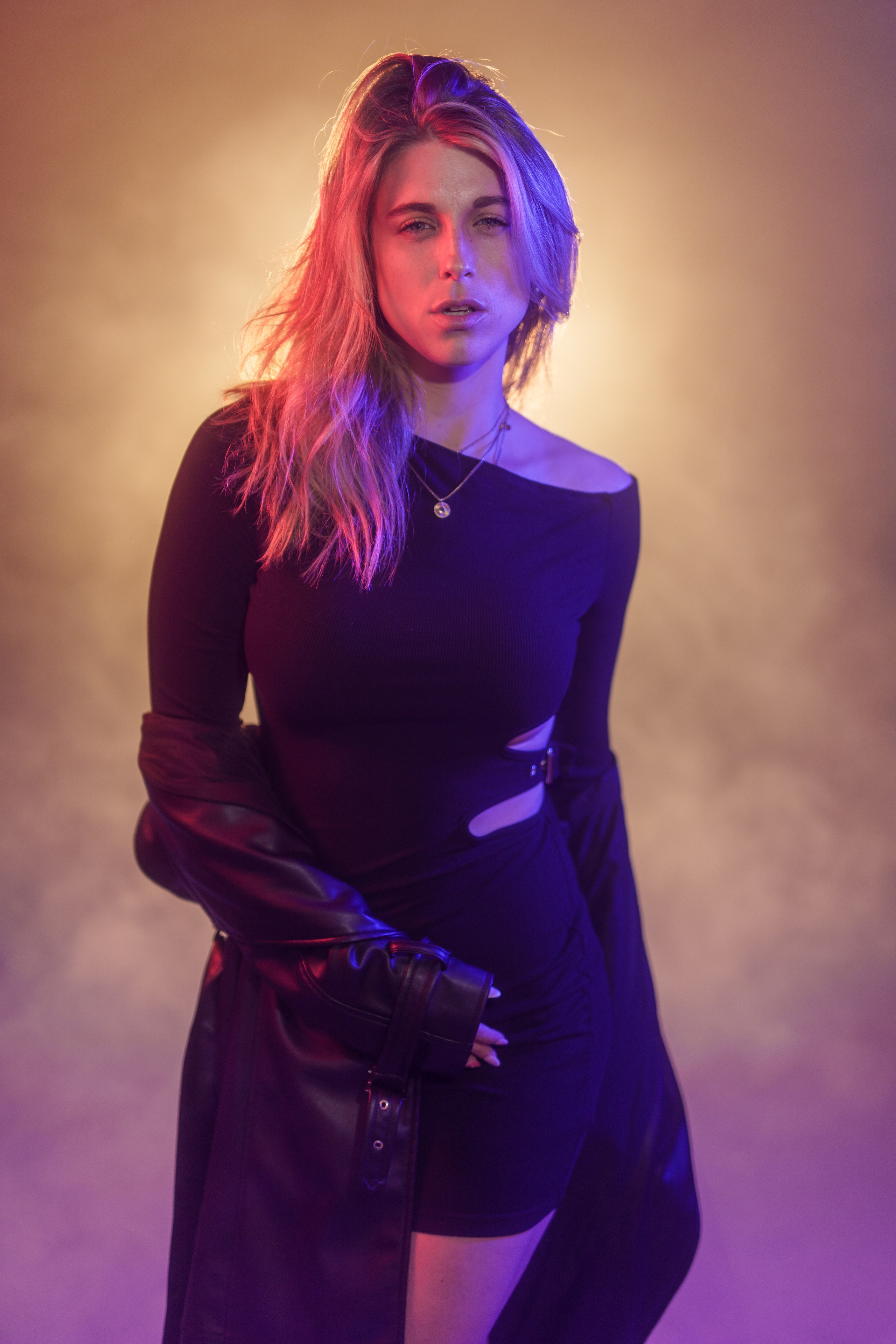 „Kölsch&Shoot“ in Cologne w/ Lisa (Set #5). URBANSTREETFILES.ART