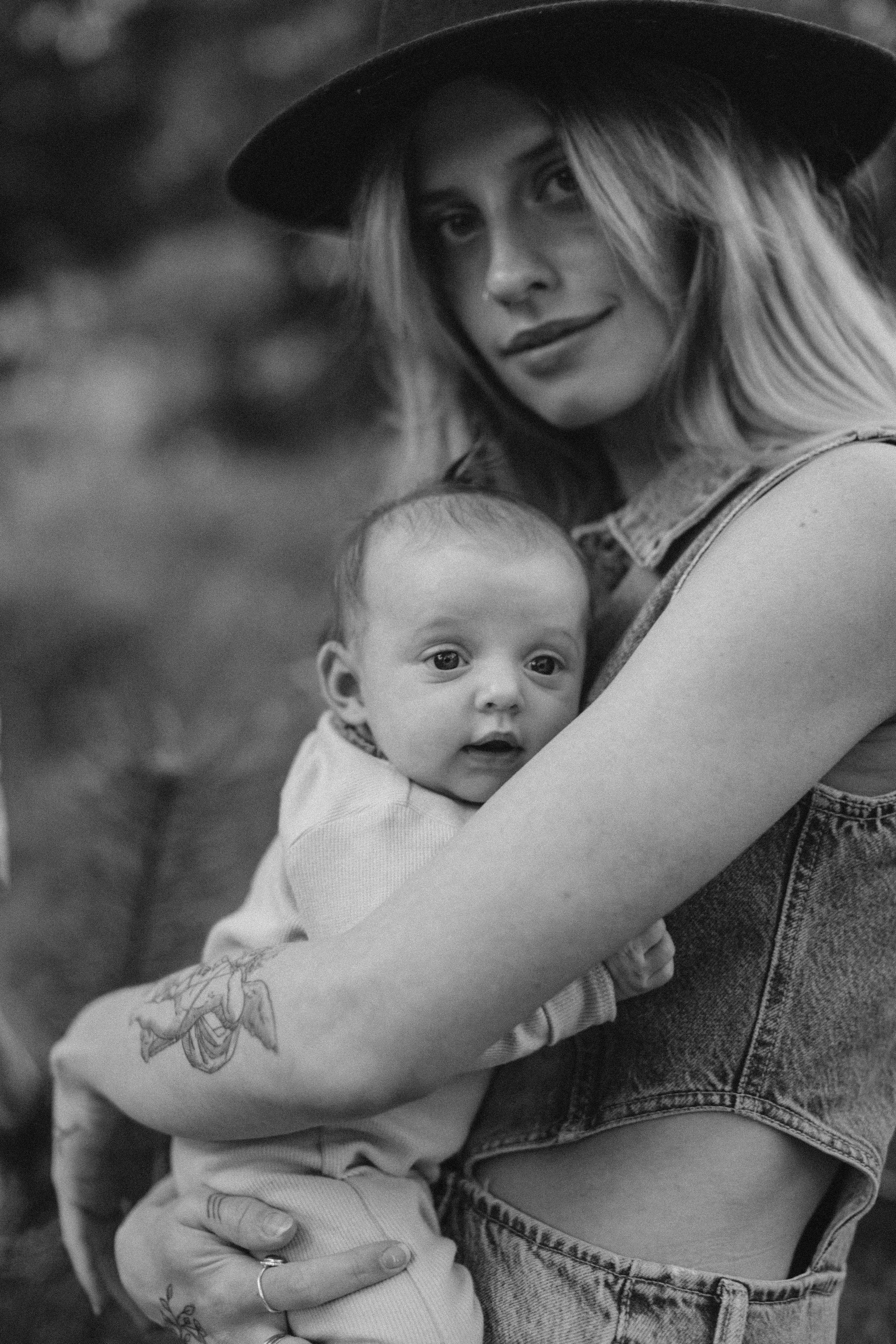 Family photoshoot in nature. True self