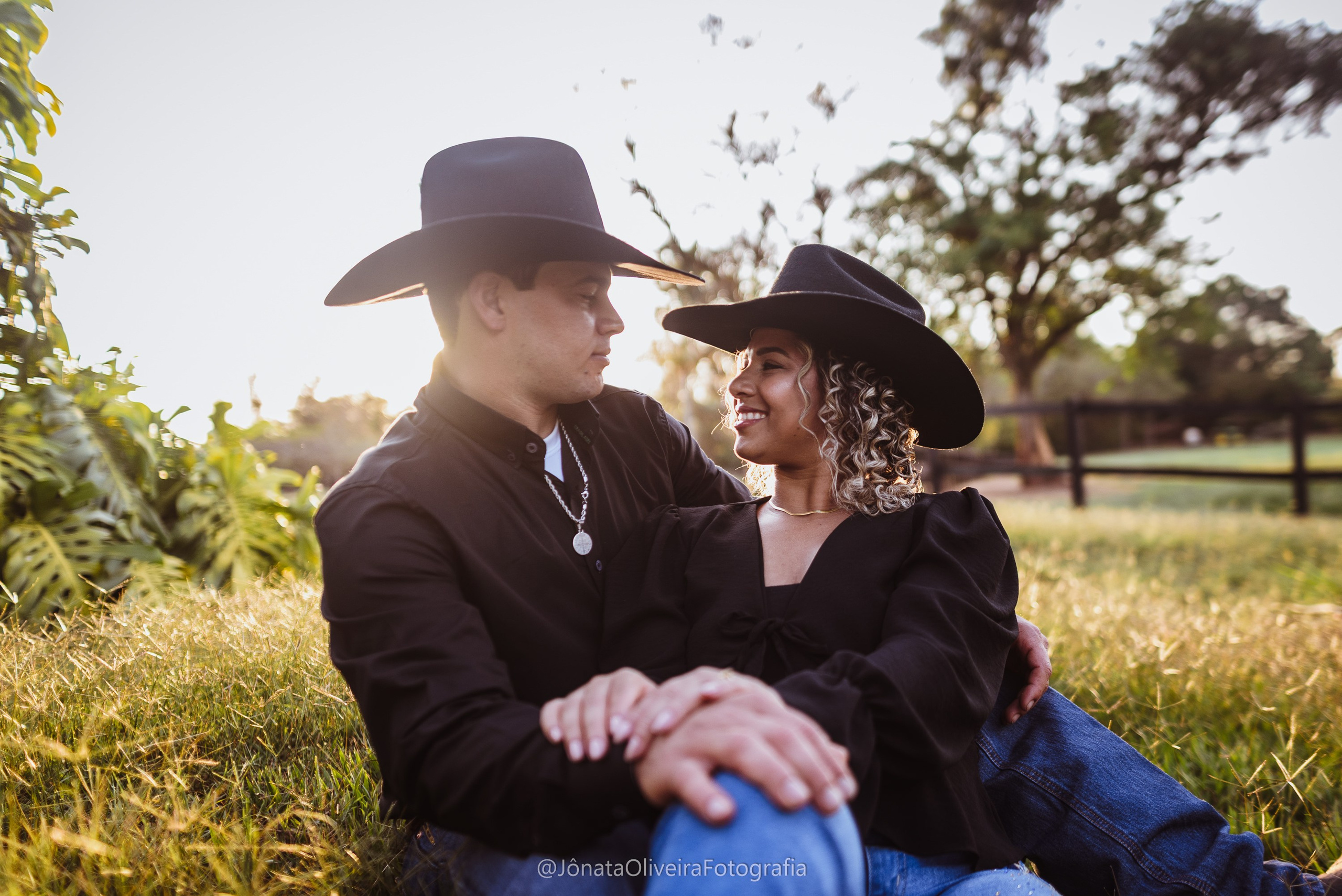 Pre Wedding Luérica e Vinicius. Fotografia de casamentos e ensaios em avaré Jônata Oliveira