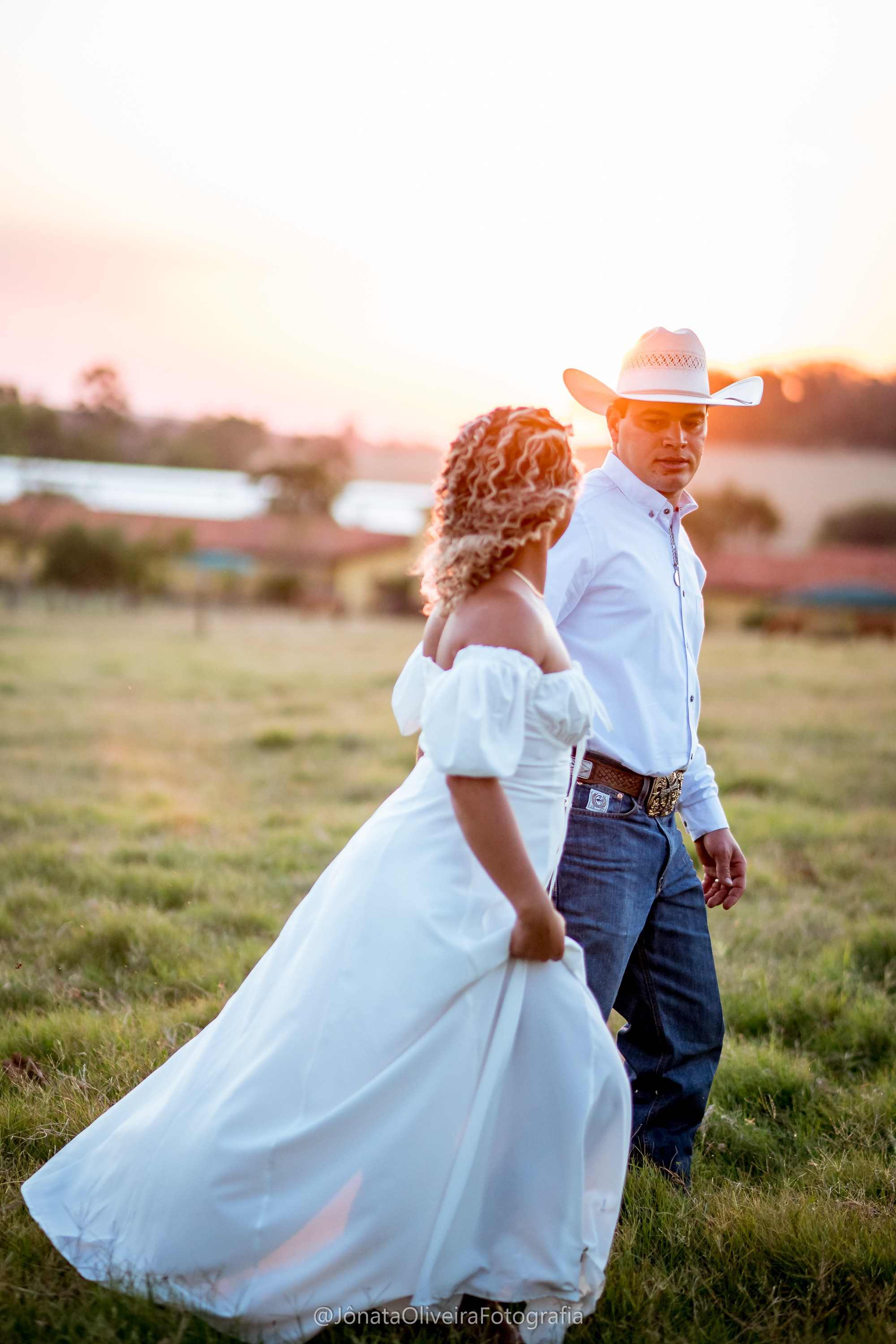 Pre Wedding Luérica e Vinicius. Fotografia de casamentos e ensaios em avaré Jônata Oliveira