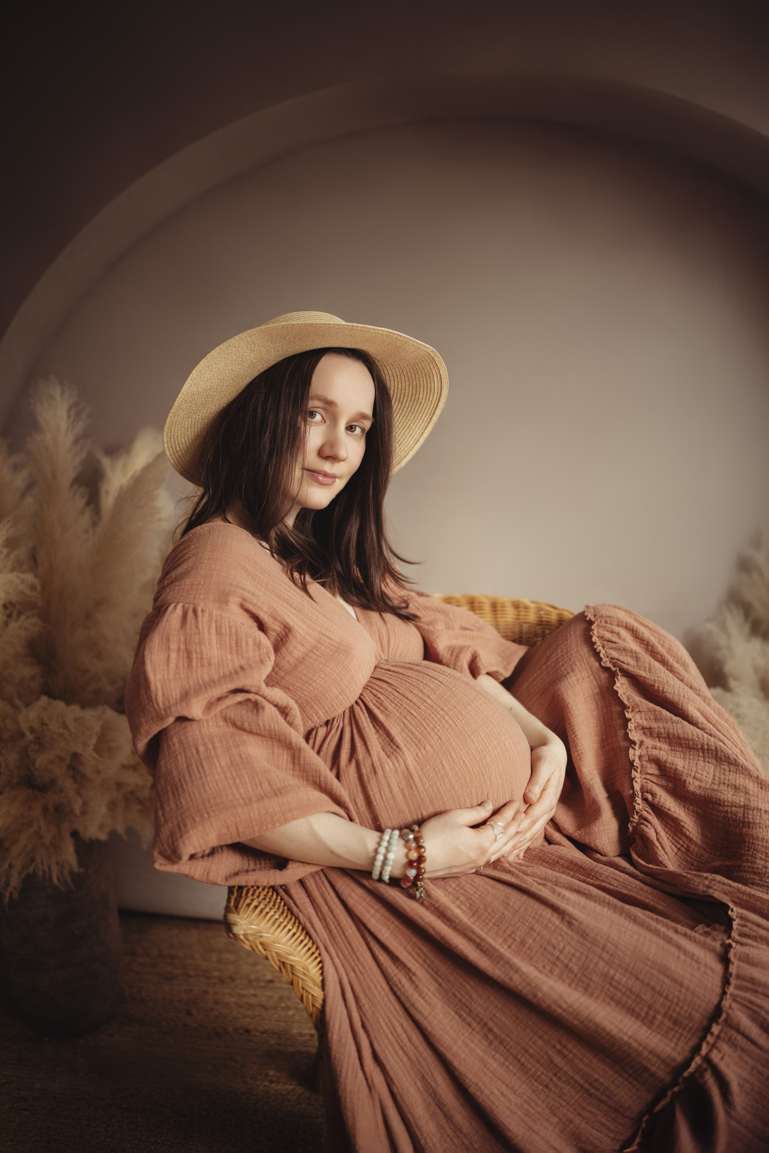 Maternity. Newborn, kids, family photographer based near Zurich, Switzerland