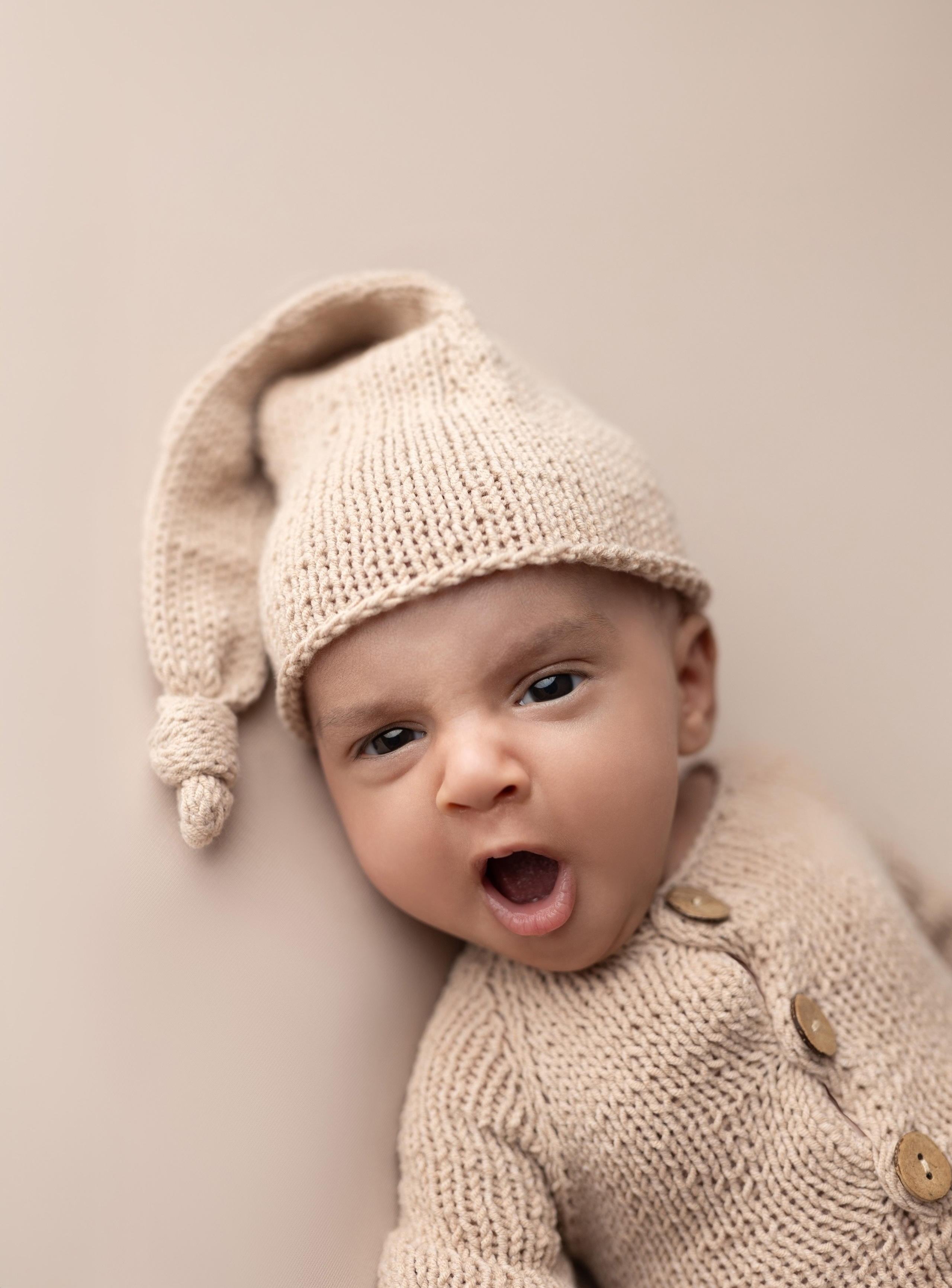 Newborn Classic. Newborn, kids, family photographer based near Zurich, Switzerland