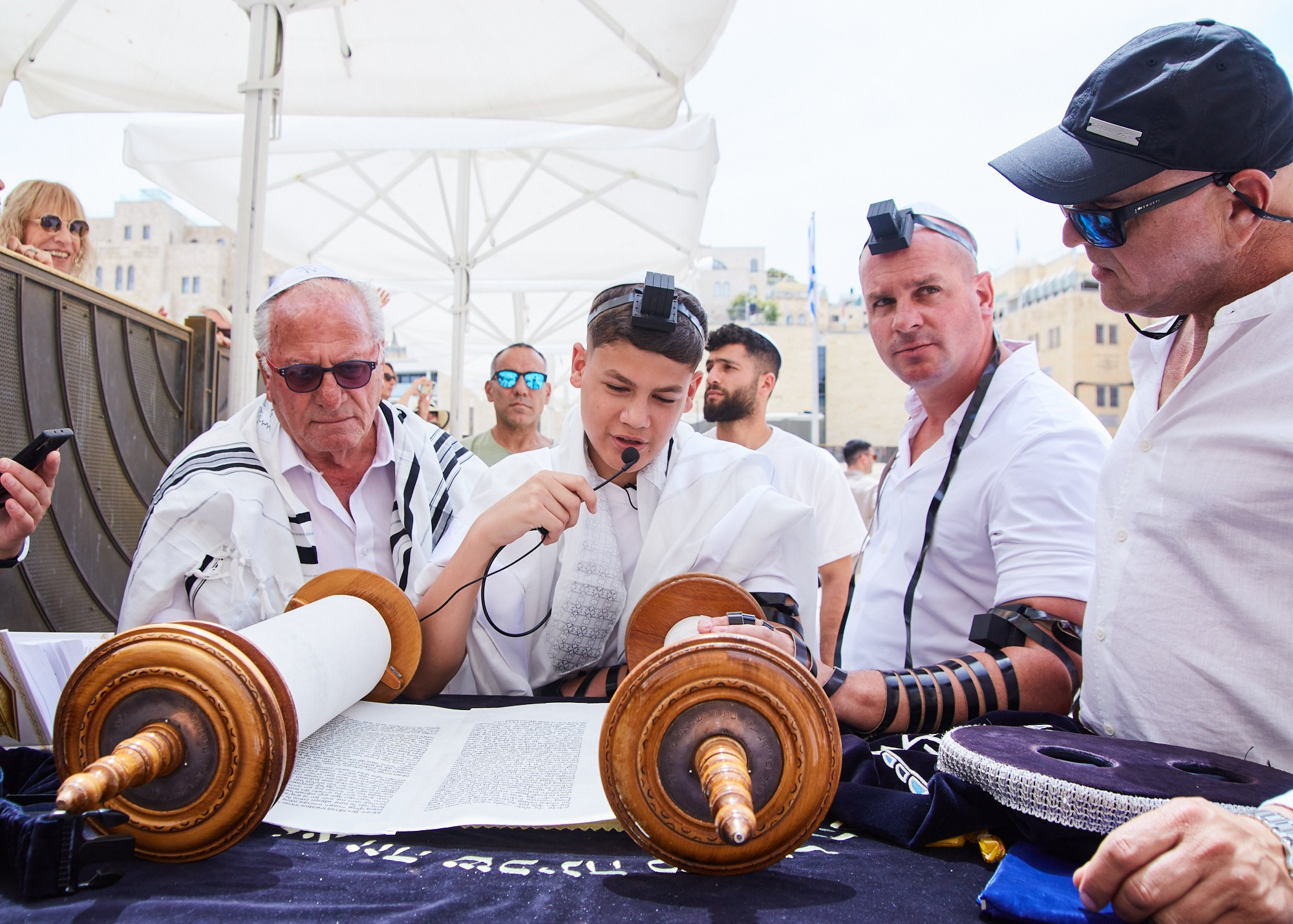 Бар-мицва на Котеле 2. Портретный и репортажный фотограф в Израиле Рома Бирман