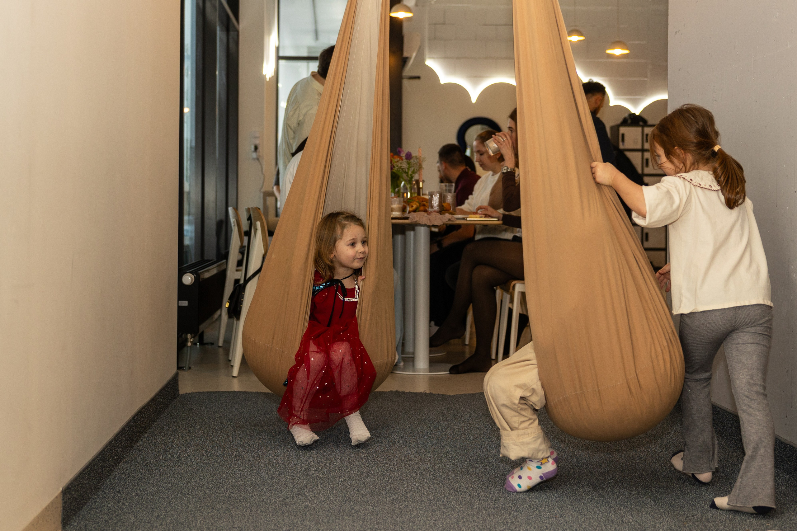 День рождения Артёма 24 января 2026 года. Семейный и детский фотограф в Варшаве Мила Бобровская