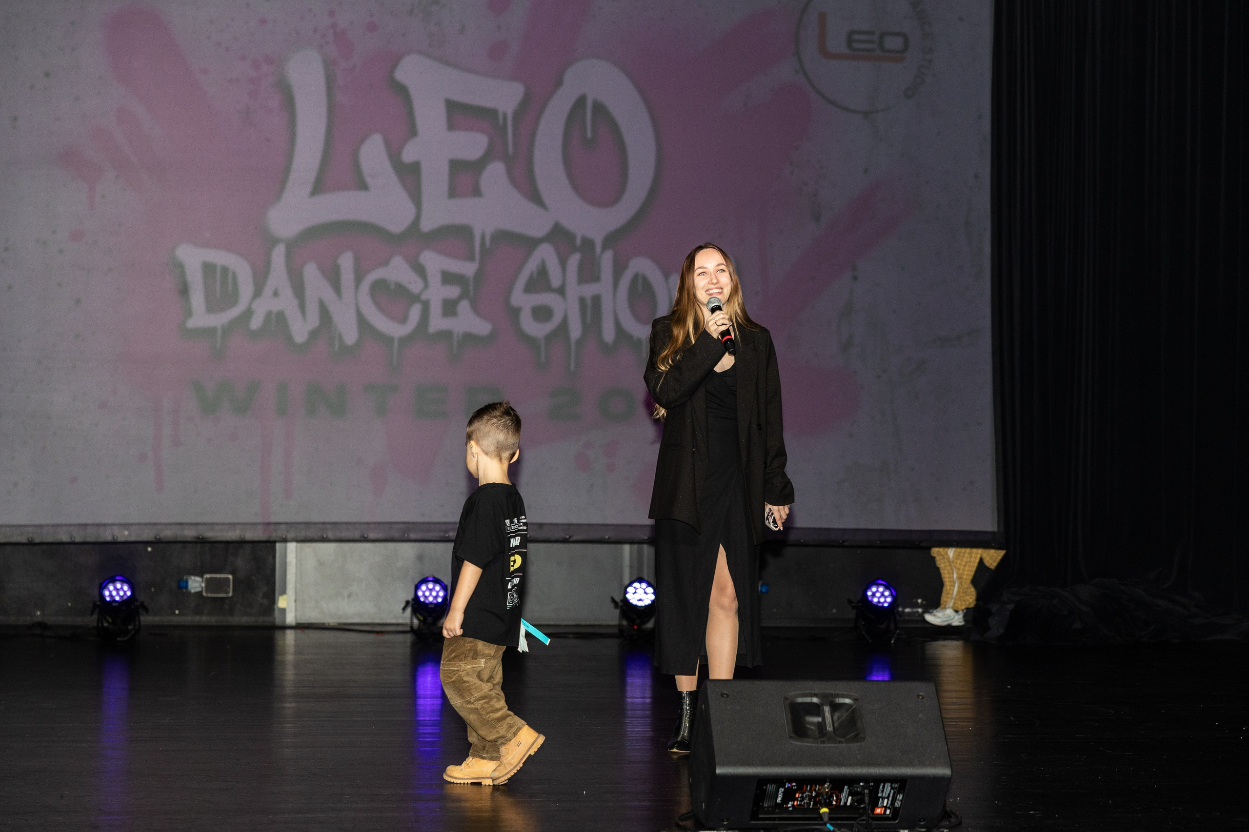 LEO DANCE SHOW WINTER 2025. Семейный и детский фотограф в Варшаве Мила Бобровская