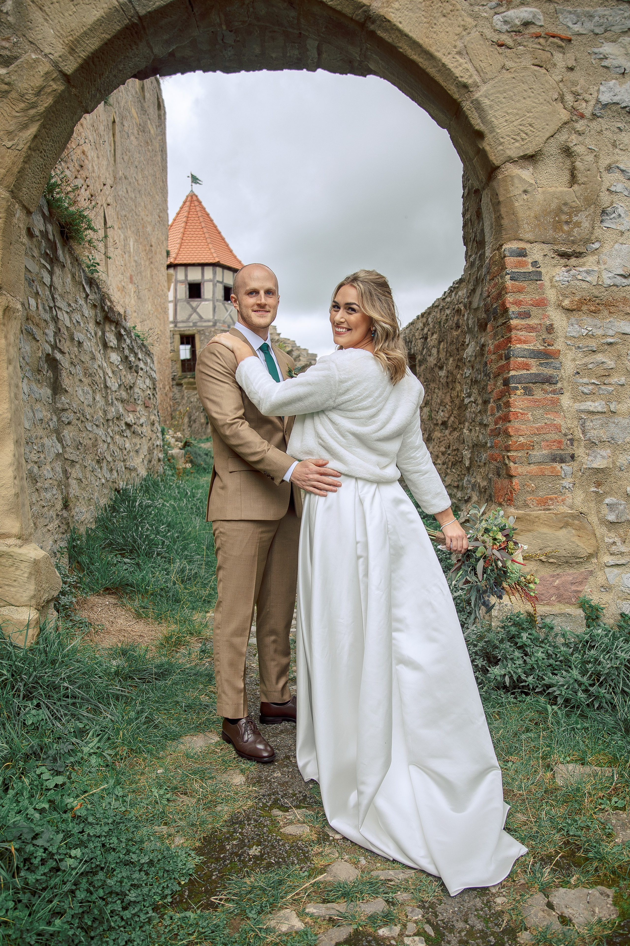 Hochzeit in Burg Hornberg. Fotograf für Hochzeits- und Familienfotos in Buchen (Odenwald) Mosbach