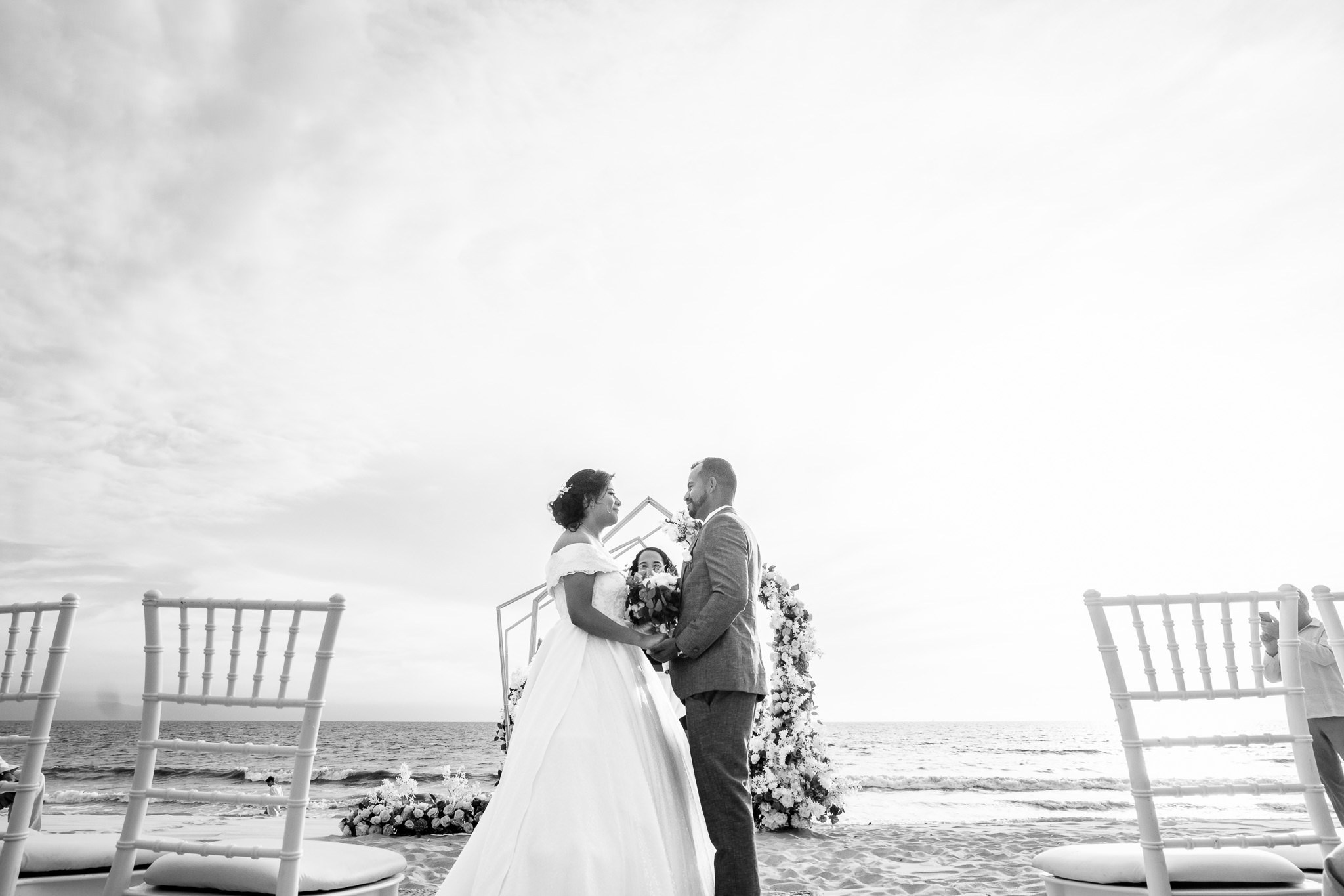 Lupita y Abel / Puerto Vallarta. Wedding and family photographer in Mexico City