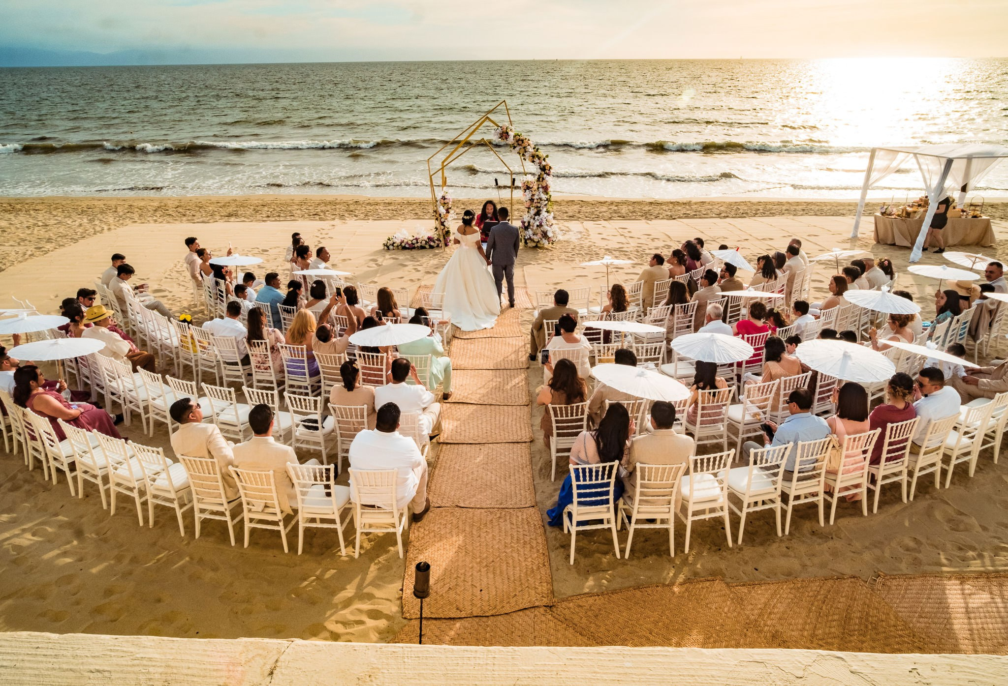 Lupita y Abel / Puerto Vallarta. Wedding and family photographer in Mexico City
