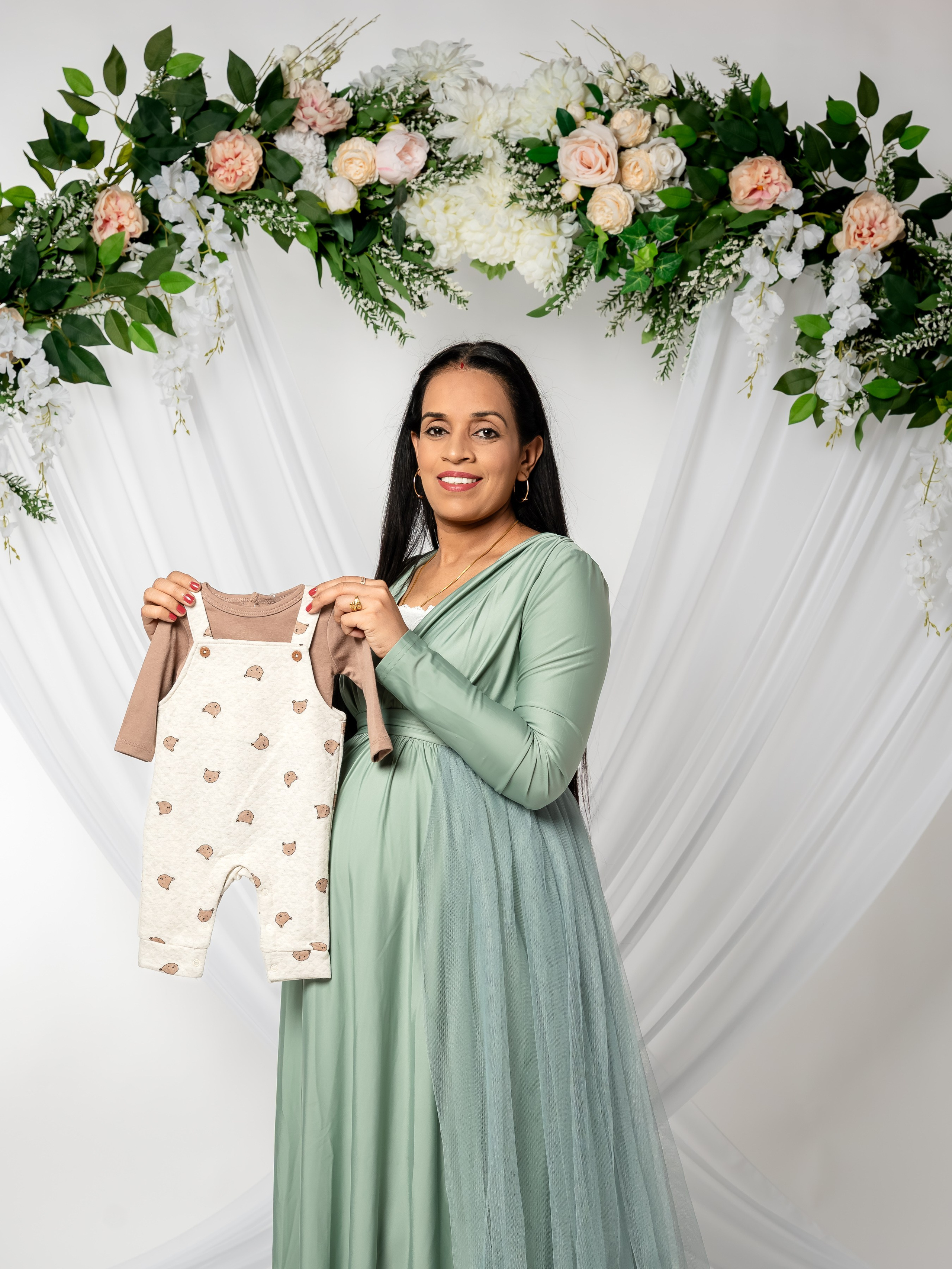 Maternity. Newborn, Maternity & Family Photographer — Our Little World Studio