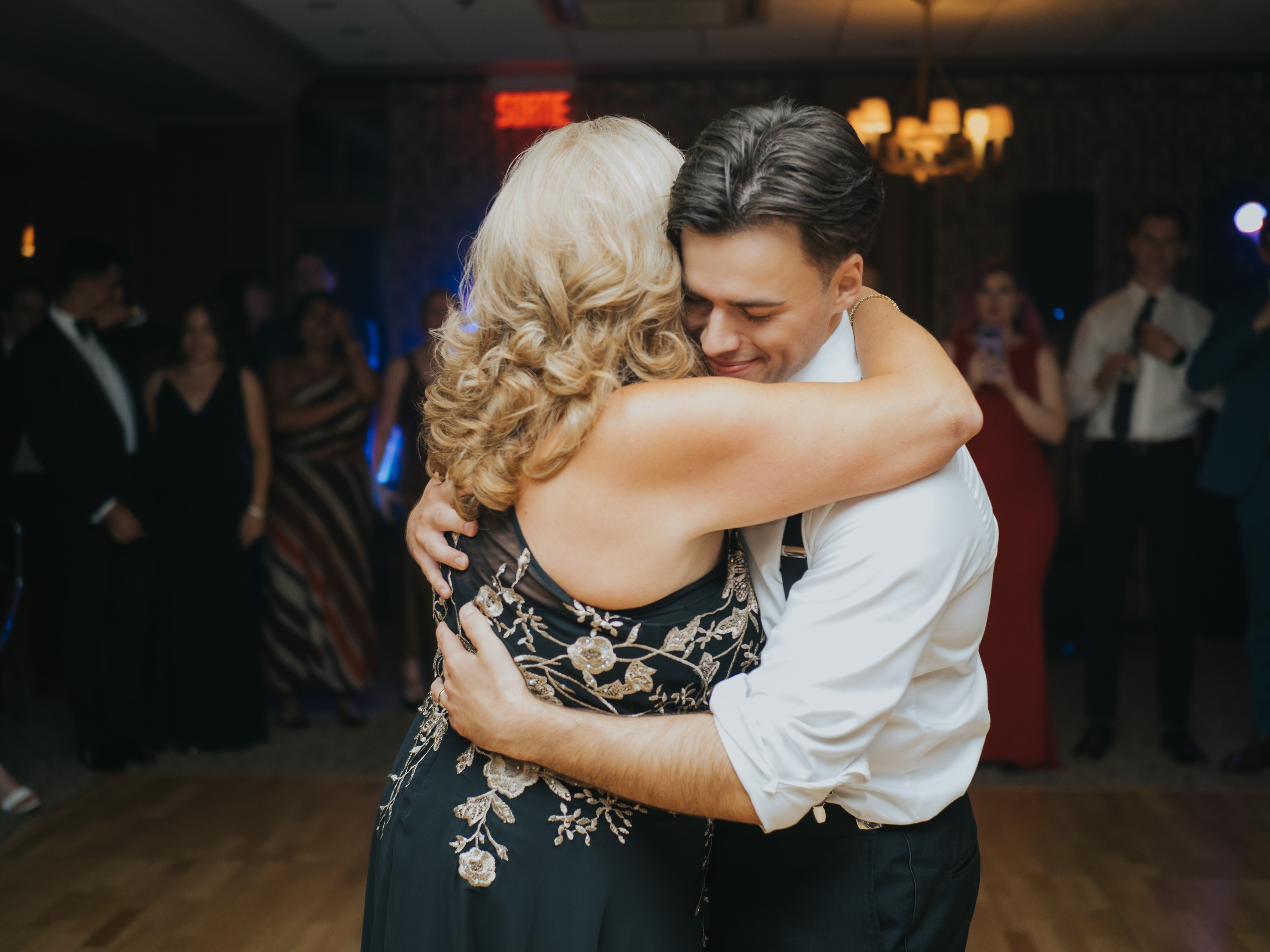 Wedding of Cassandra and Loïc in Beaconsfield, Montreal. Wedding and Family Photography Montreal Muriel Oe Photo