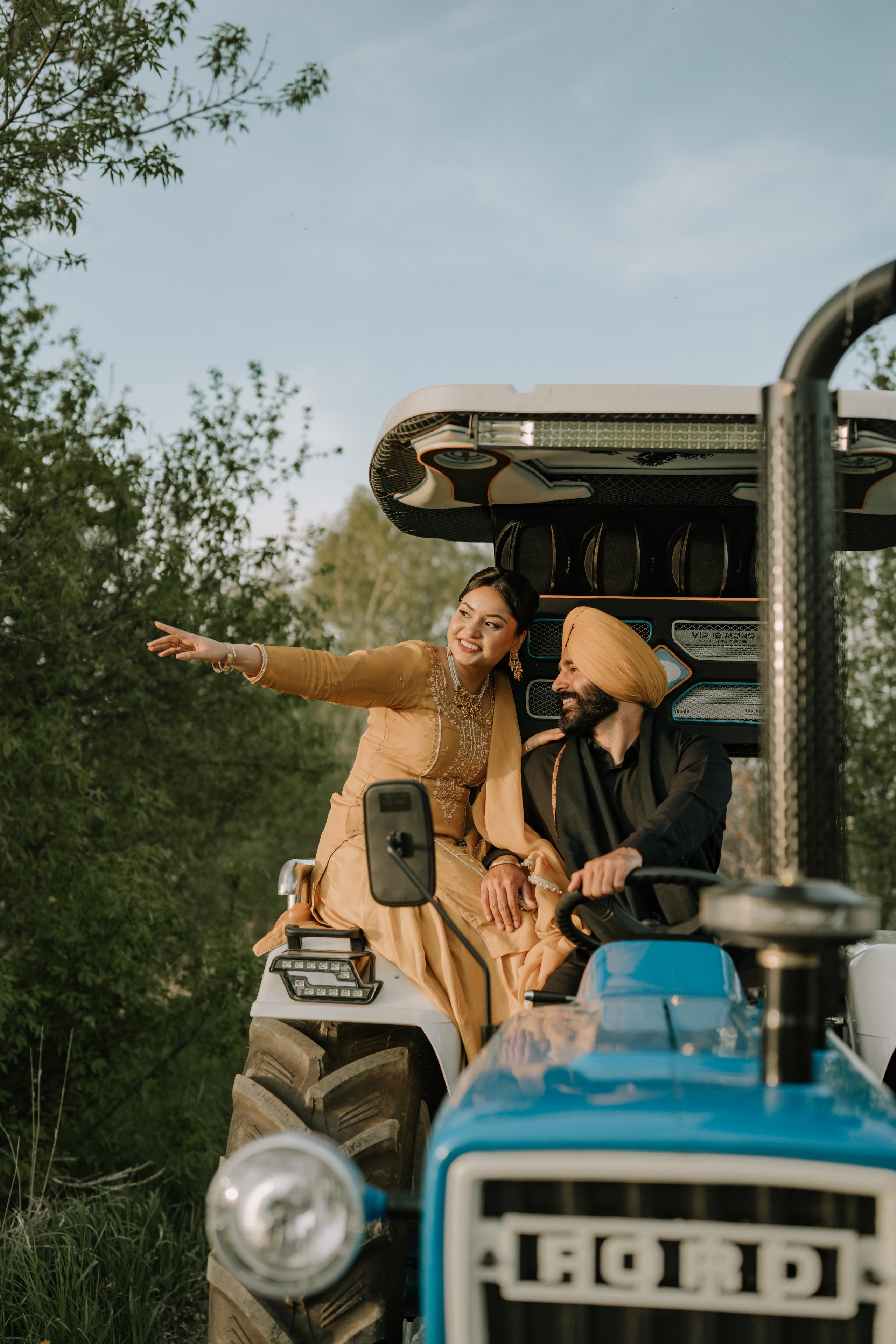 Gagan & Jasmeen. Wedding Photographer & Cinematographer studios