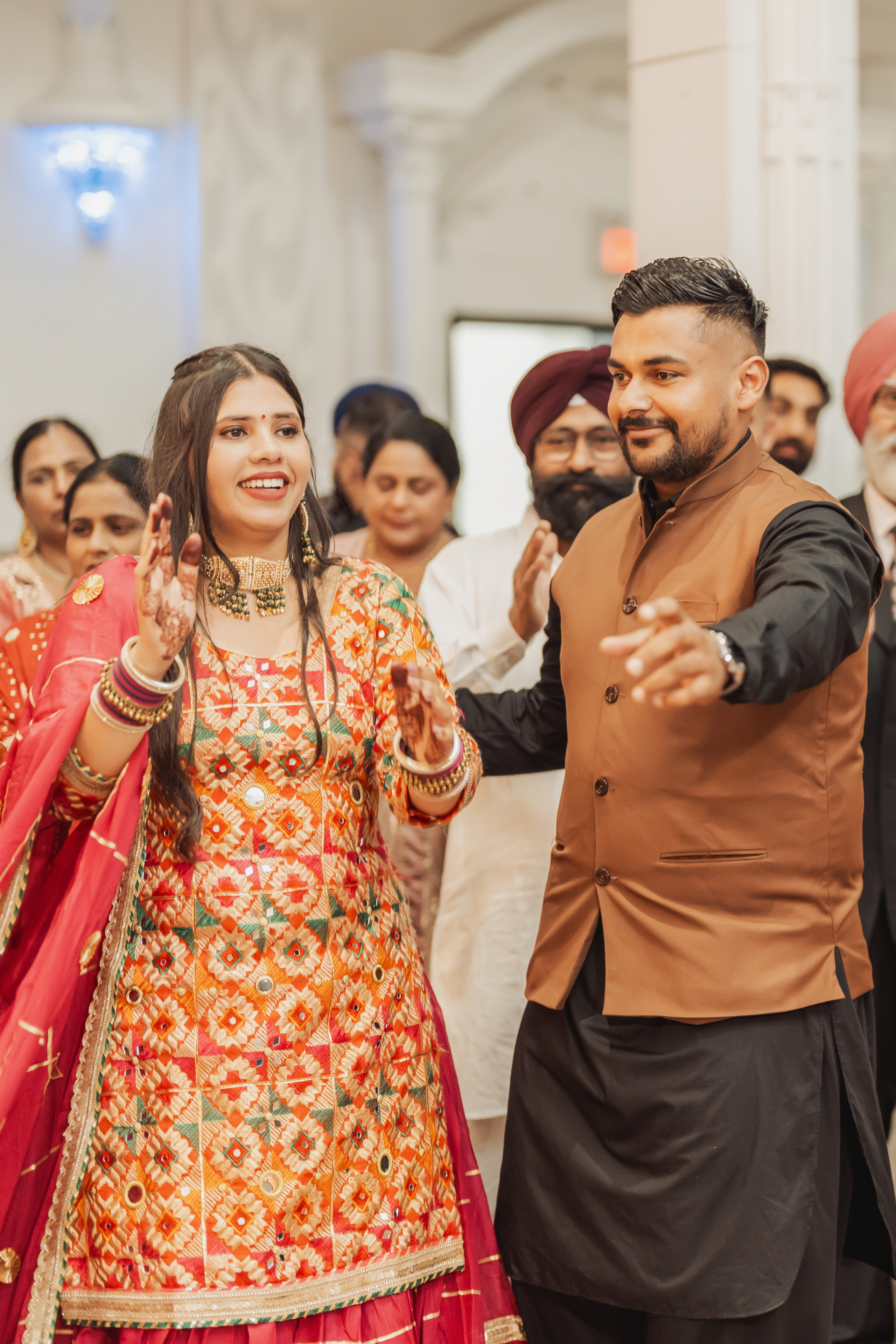 Gagan & Jasmeen. Wedding Photographer & Cinematographer studios