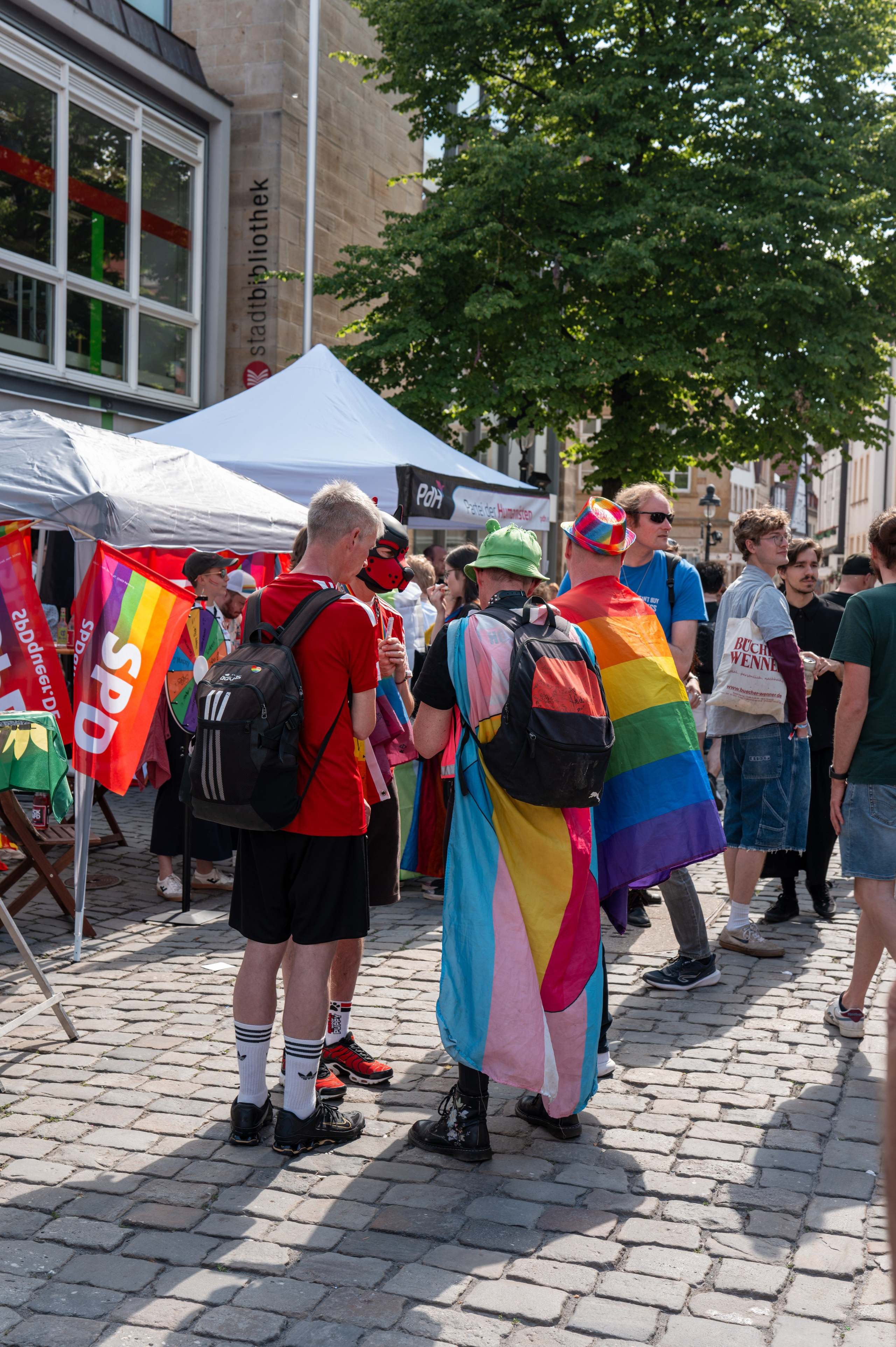 A little bit of street and CSD in Osnabrück. URBANSTREETFILES.ART