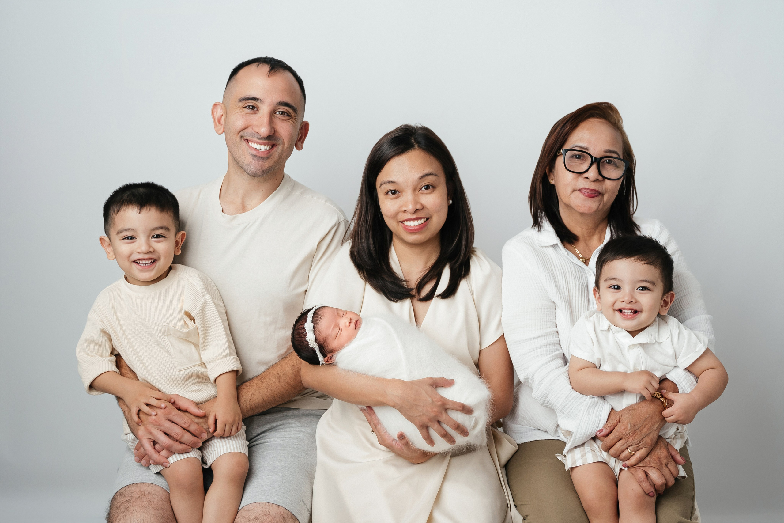Newborn Photography in Kellyville, Sydney | Beautiful Family & Generational Portraits