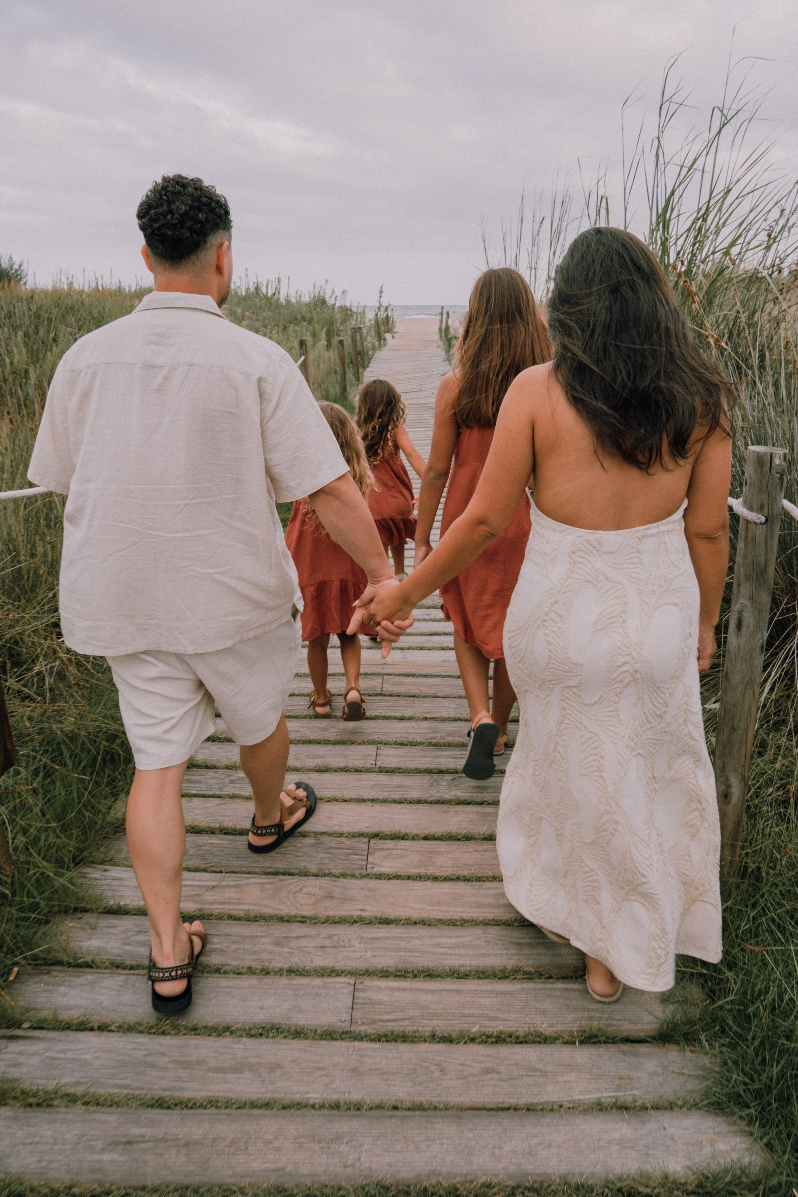 Семейная фотосессия на пляже. Профессиональная фотосъемка в Калафелле — Елена Медведева