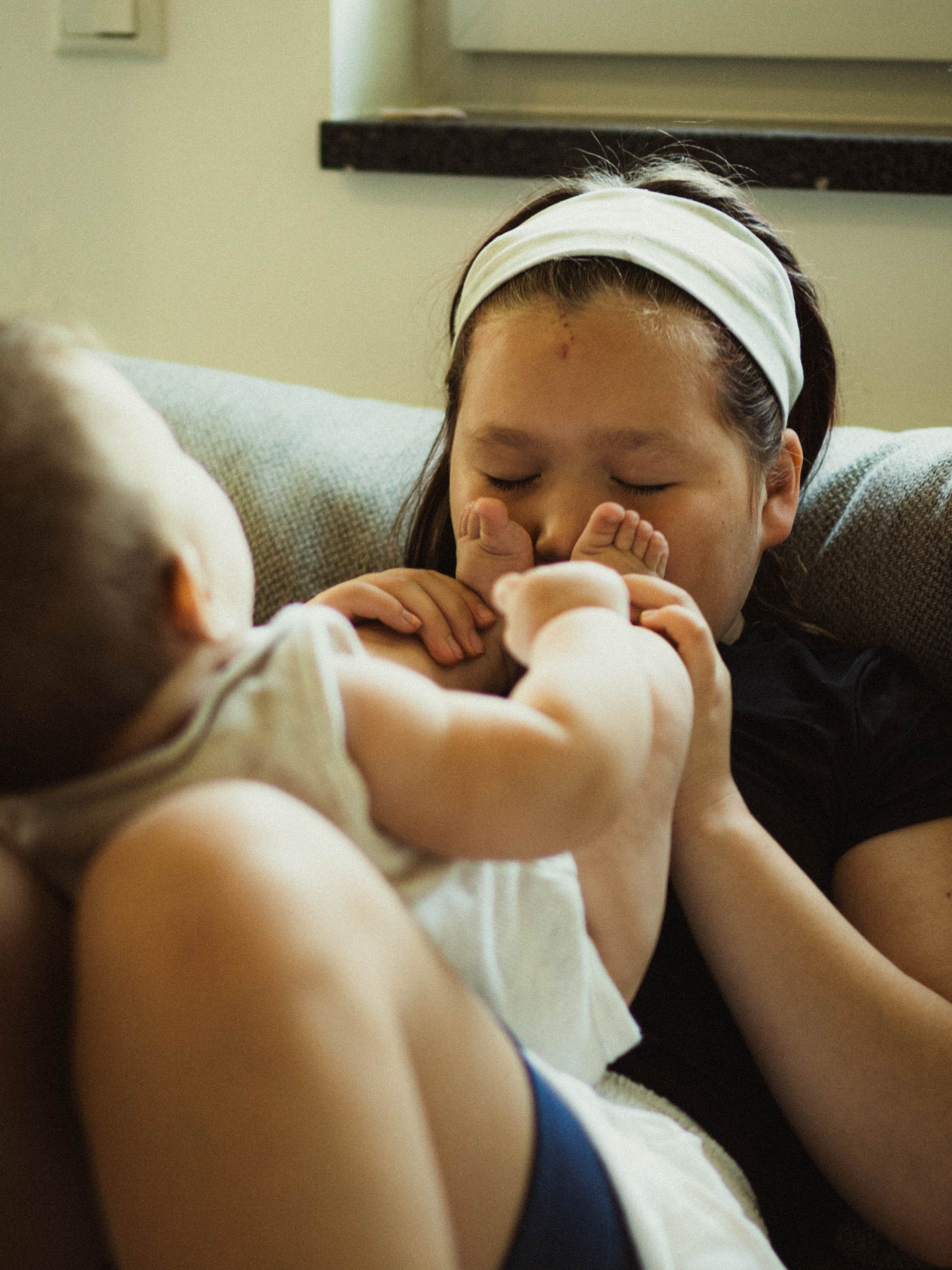 Lifestyle Newborn. Portrait Lifestyle Photographer in Munich — Polina Cherkasova