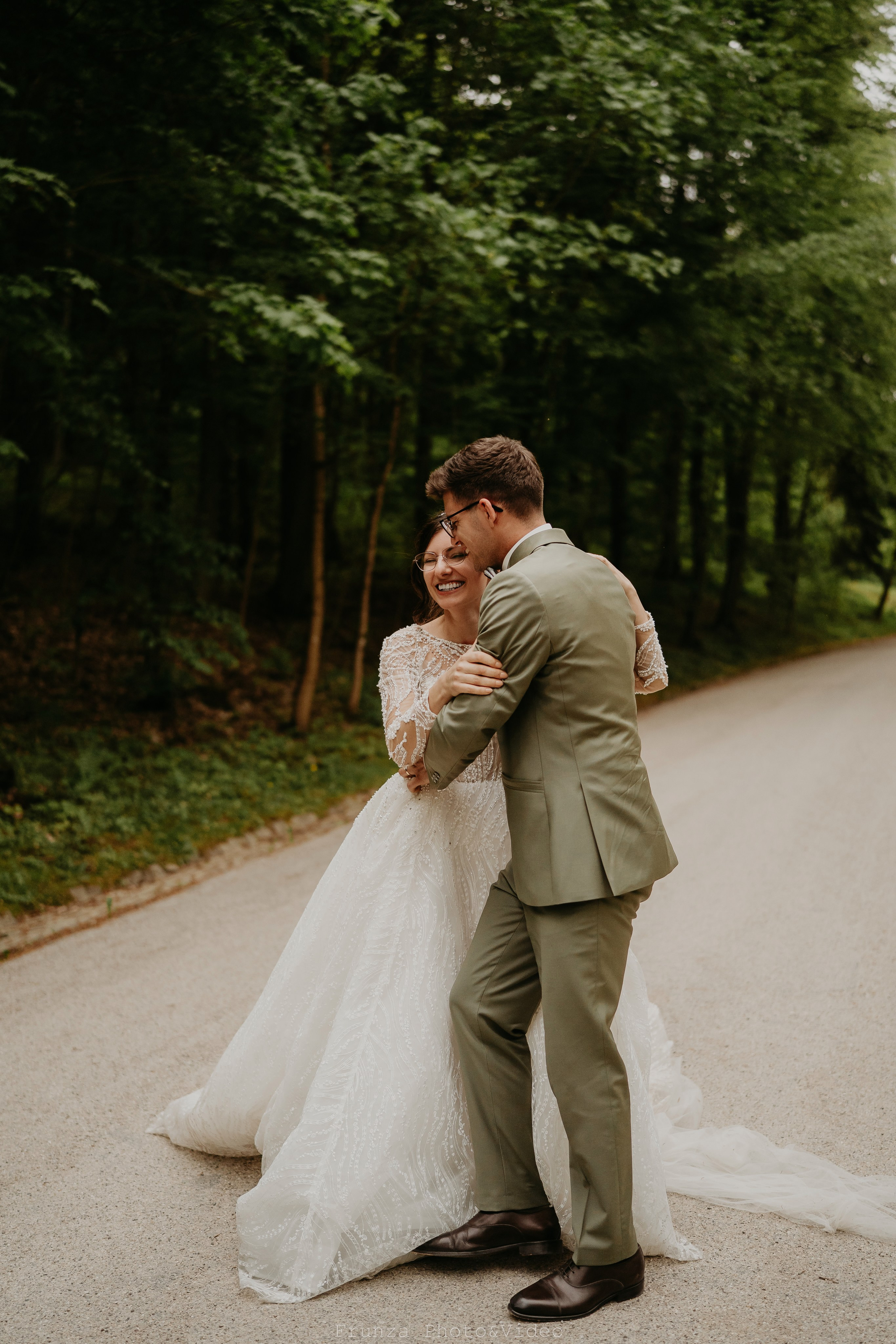 Diana & Cristian / Trash the dress. Foto / Video nunta Deva, Hunedoara