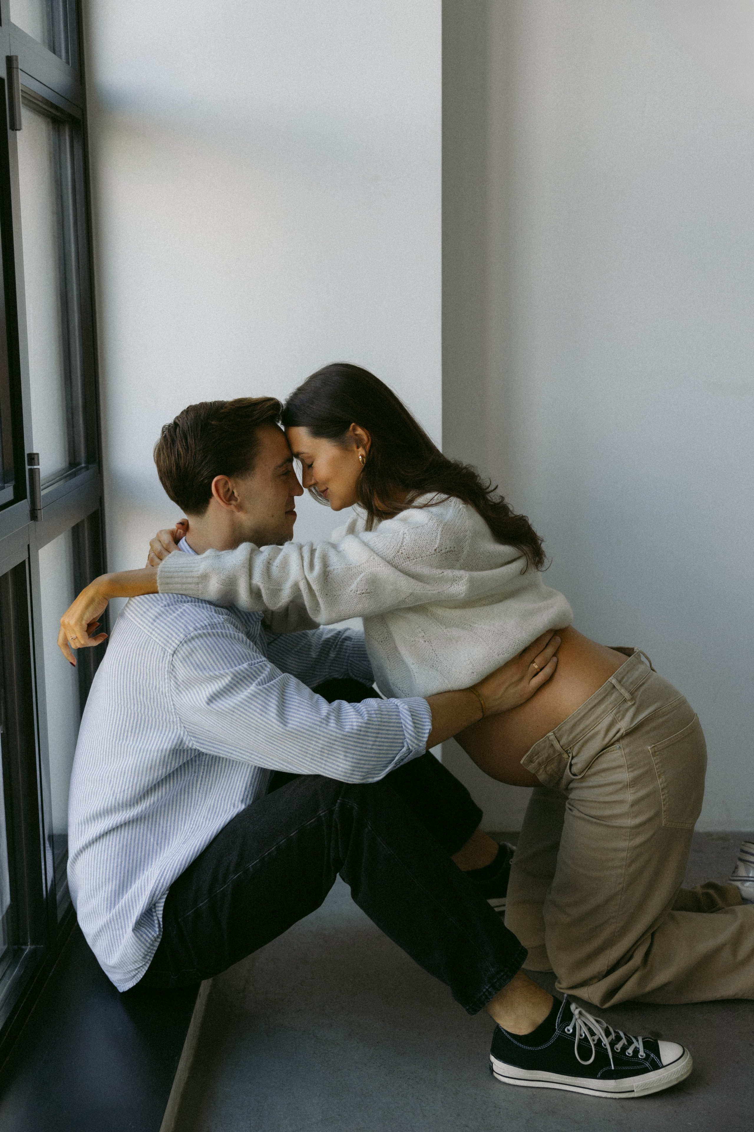 Ieva ir Žilvinas | Moderni laukimo fotosesija studijoje. Vestuvių ir šeimų fotografė Lena Bondarenko / belove photo