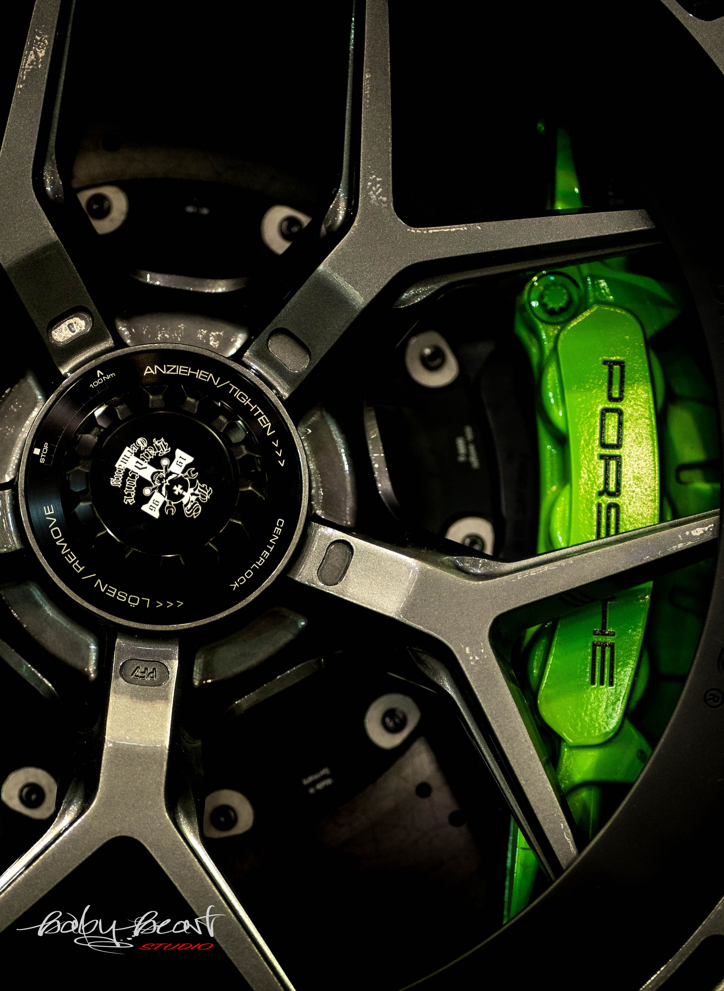 ESSEN MOTORSHOW. Baby Beast