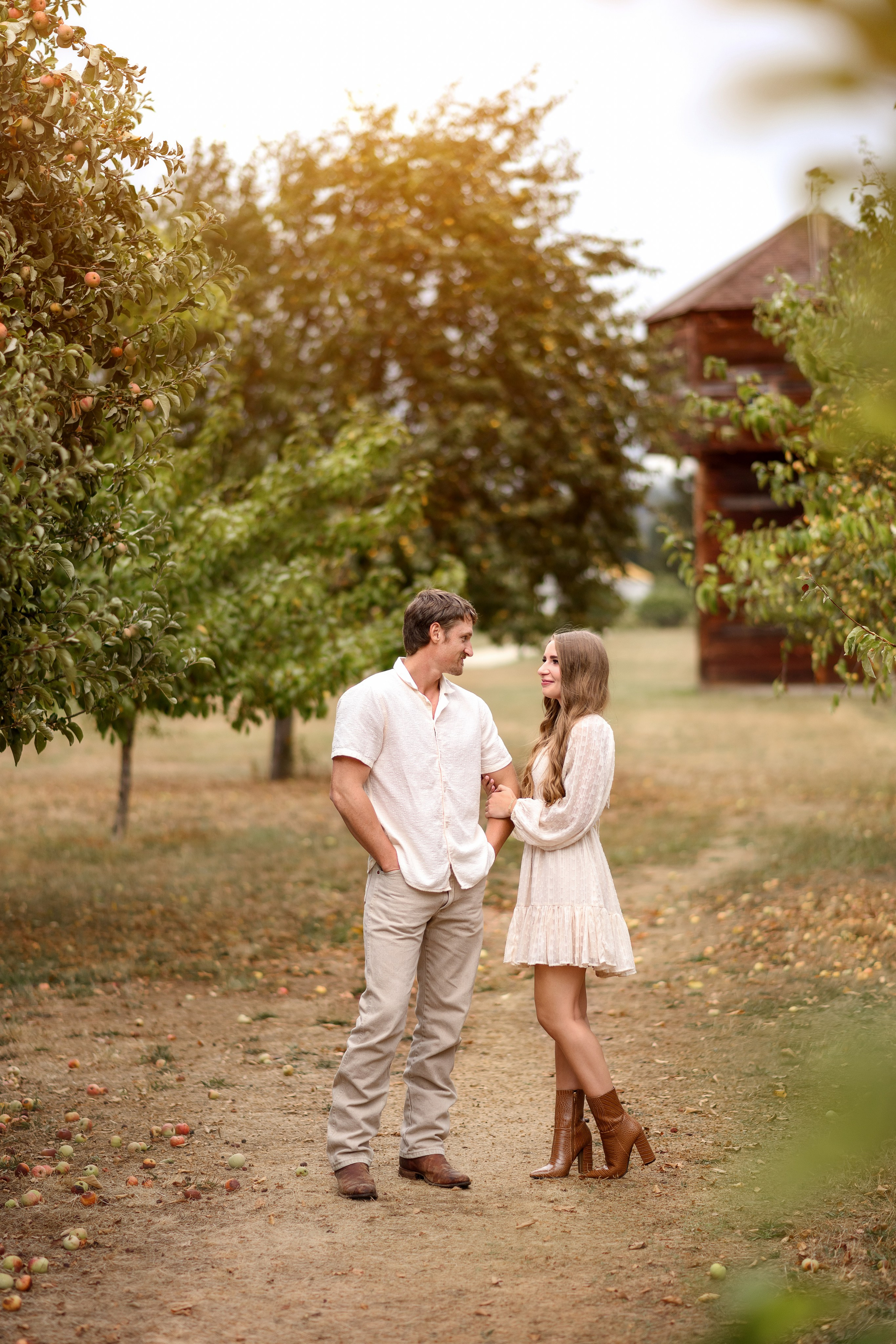 Romantic Couple Session Portland OR | Love Story. Alena Tau | Wedding & Family Photographer Vancouver WA and Portland OR