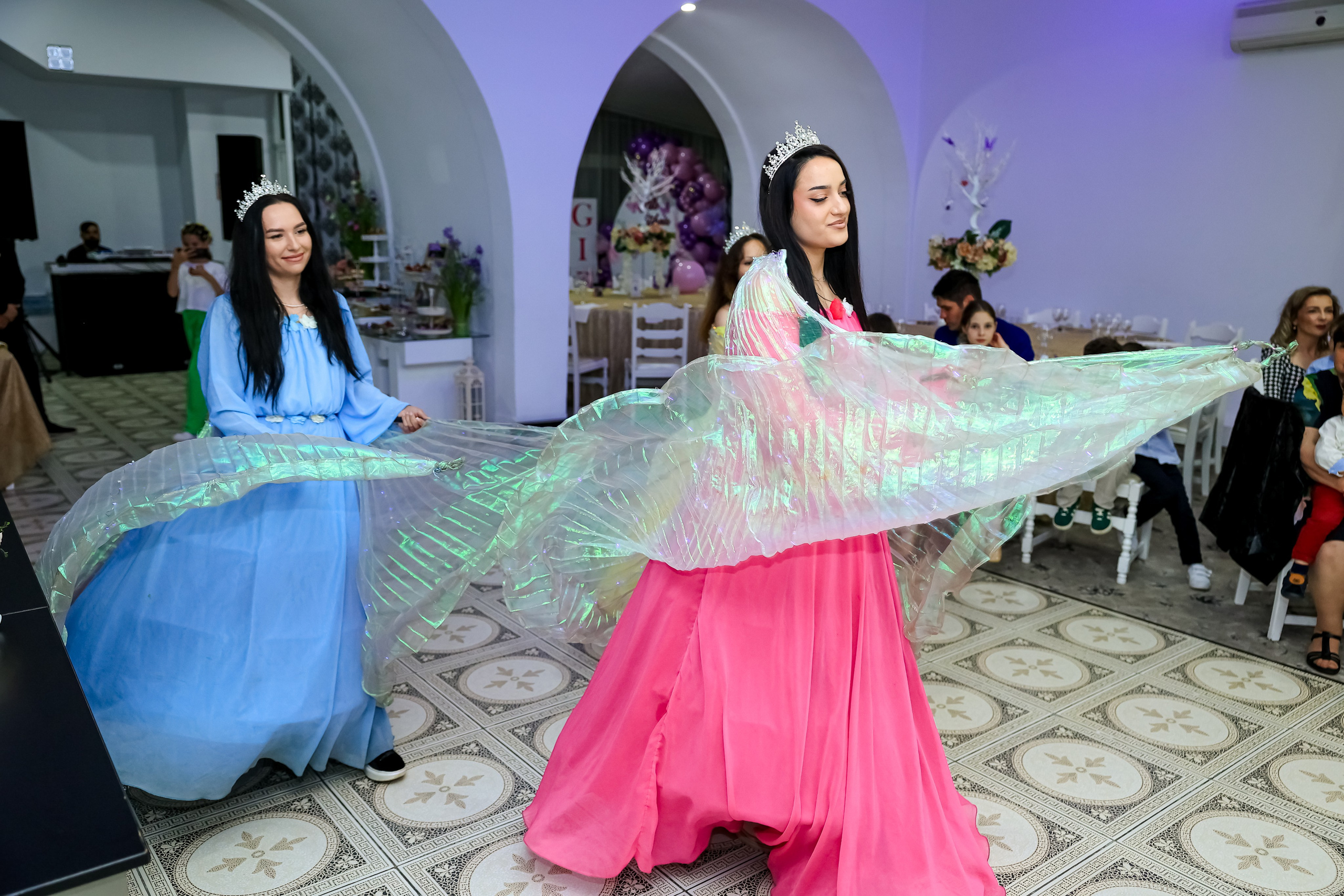 Iris Stefania. Moments By Gub