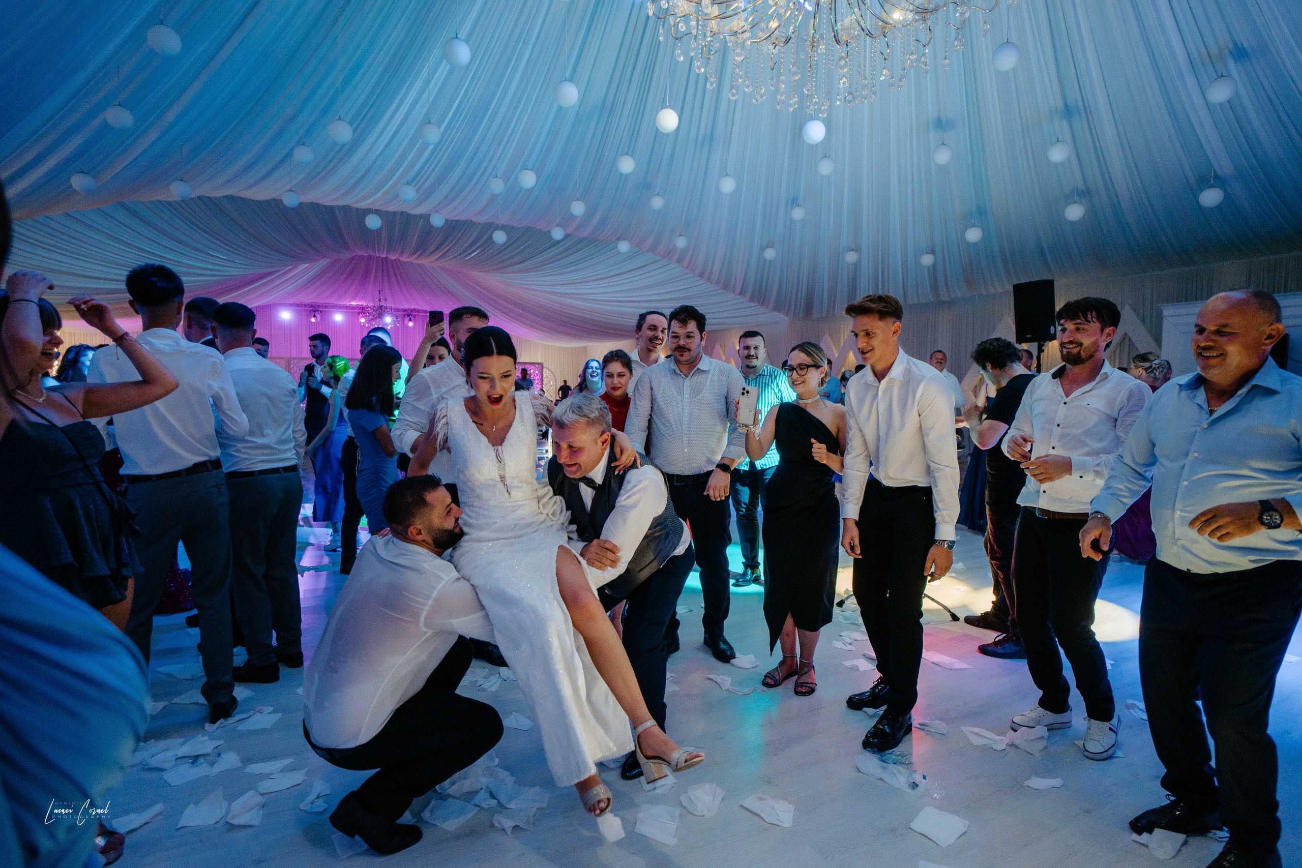 Amalia & Denis – Poveste foto de iubire. Fotograf de nuntă, corporate, botezuri, majorate și aniversări Roman, Lucaci Cornel