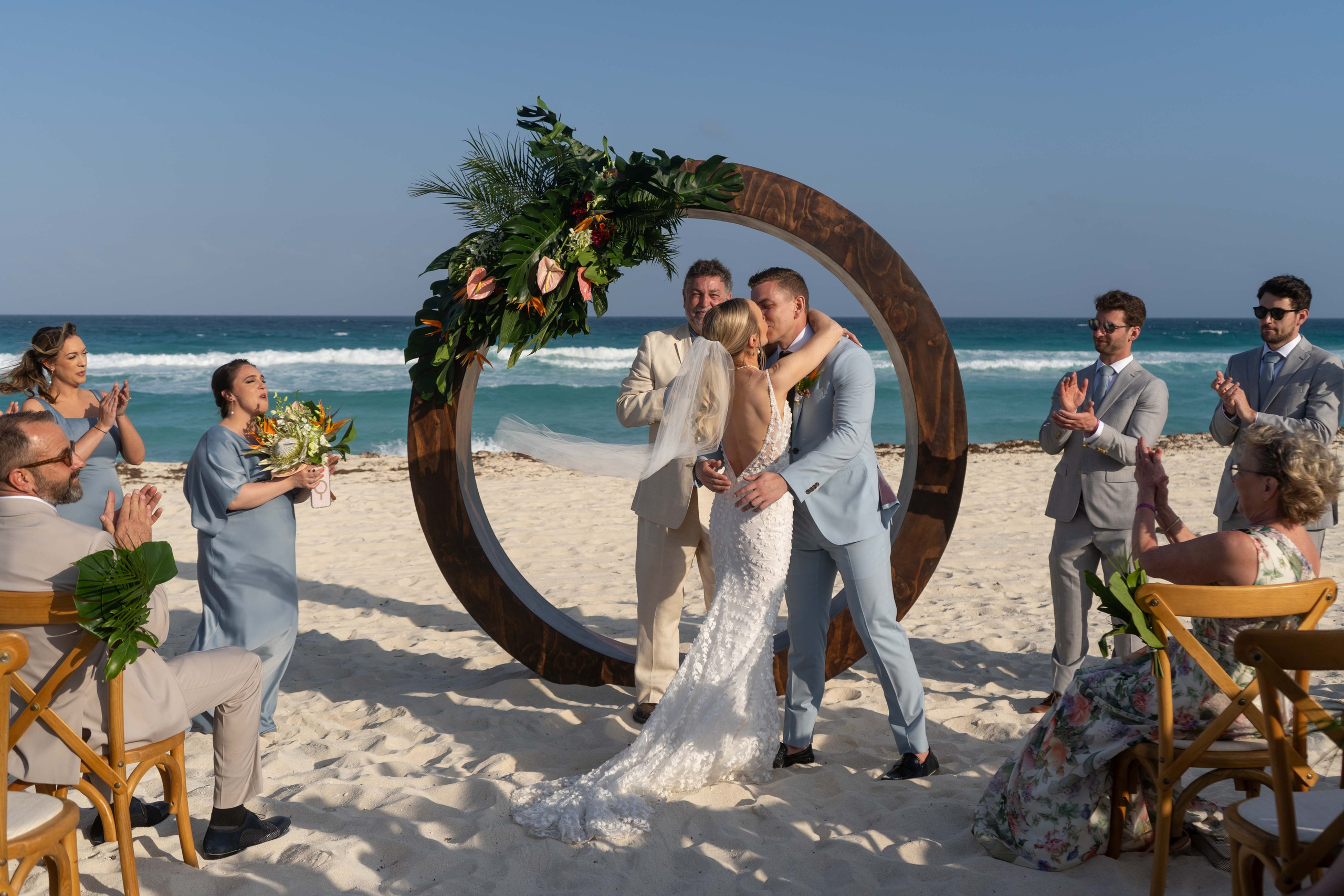 Wedding Photo Cancun. Alfredo Vazquez Wedding Films & Photography | Mexico & Destination Weddings