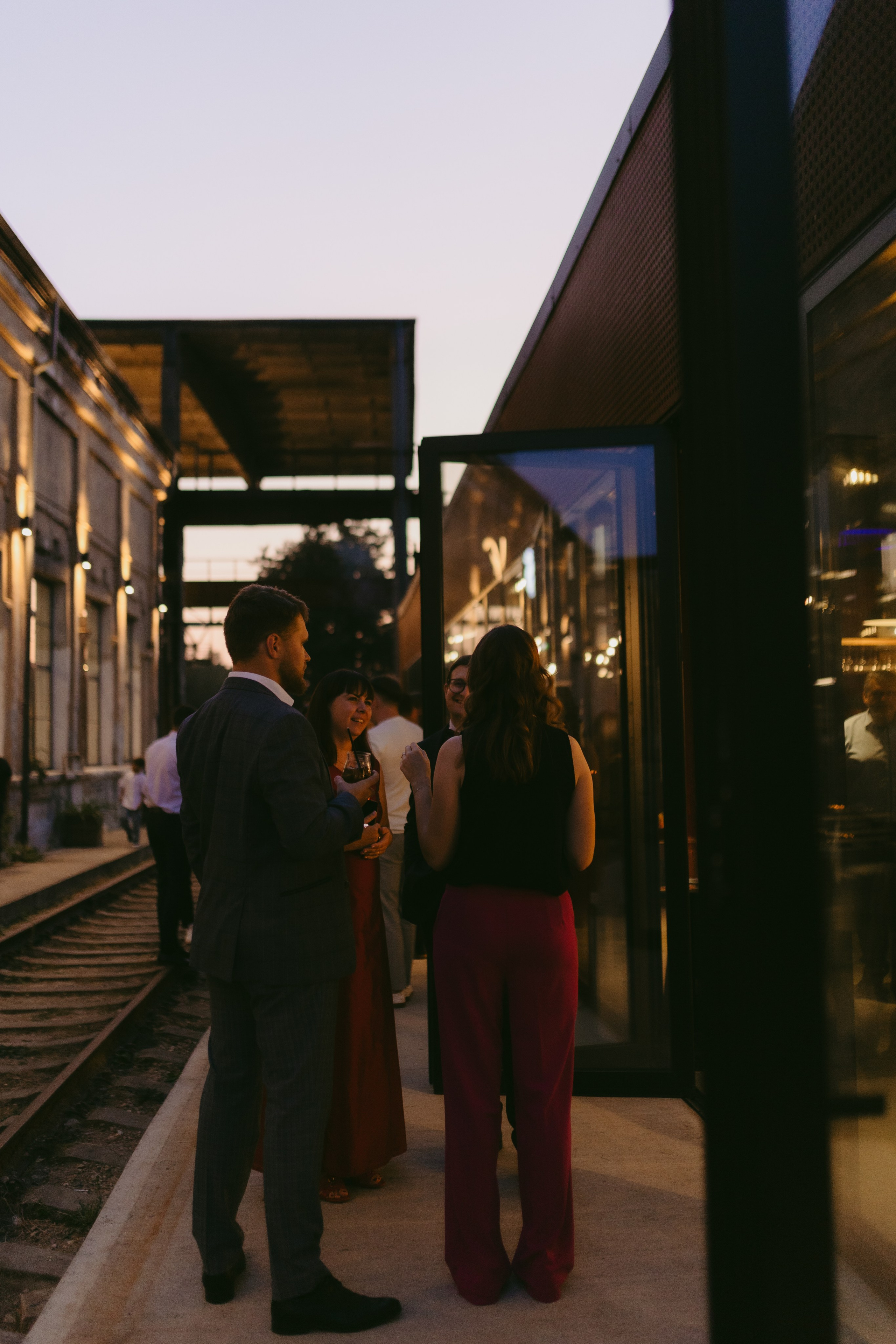 Miglė ir Mindaugas | 2024 | MIESTO VESTUVĖS. Vestuvių ir šeimų fotografė Lena Bondarenko / belove photo